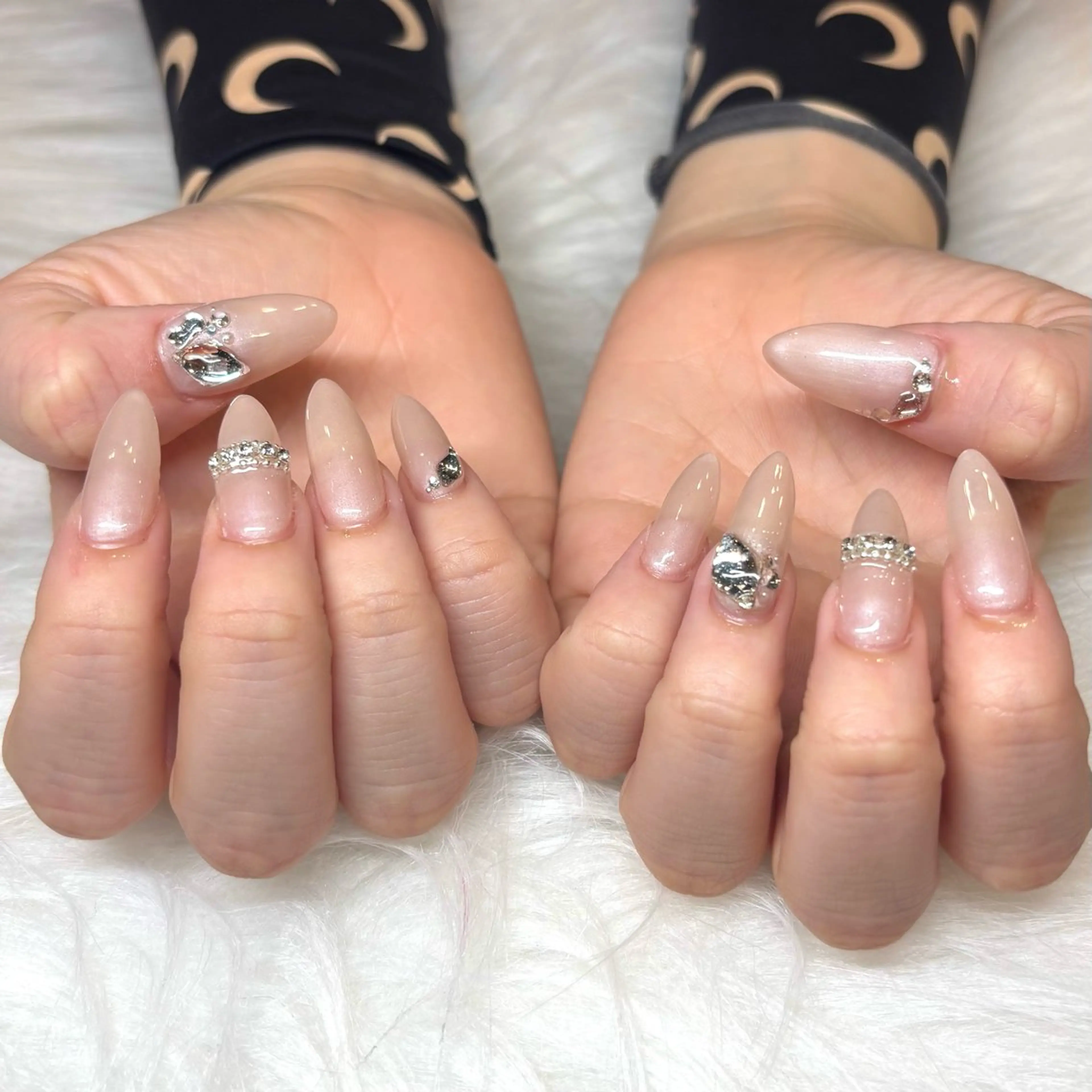 ネイル ハンドネイル HANA ソブエのネイルデザイン