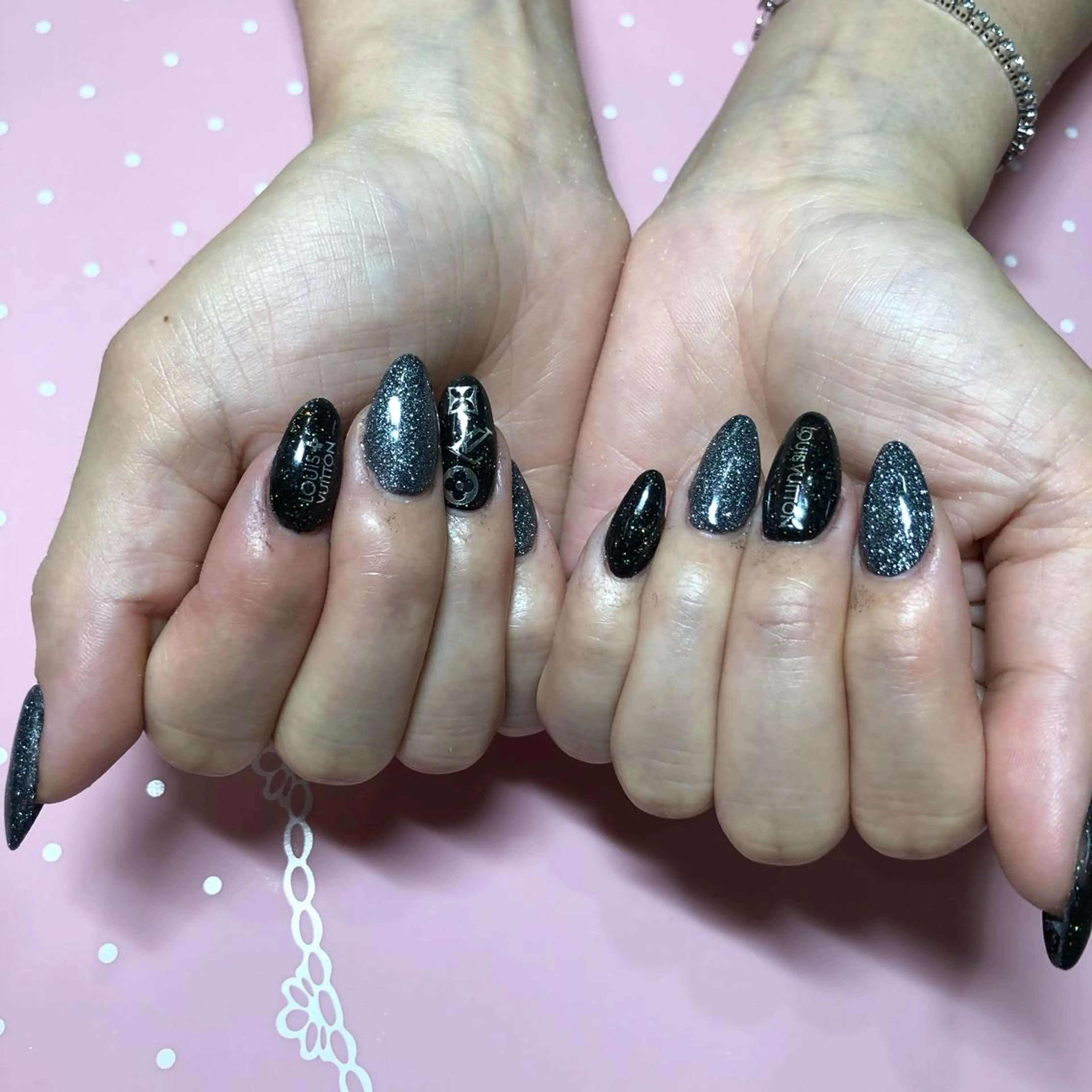 ミディアム ネイル ハンドネイル 《LB》ラブリエ Nail&eyeのマツエク・マツパデザイン