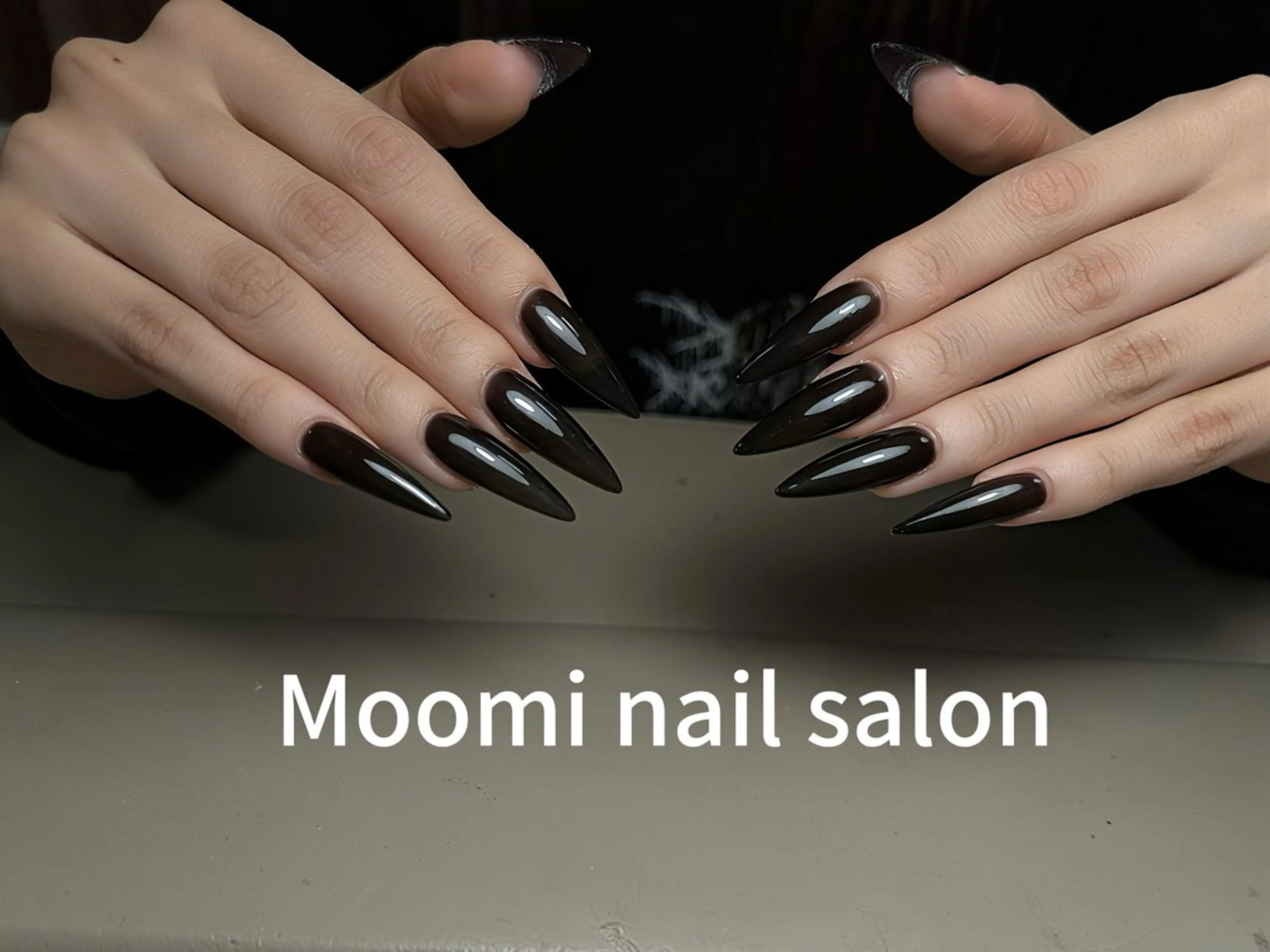 ロング ハンドネイル Moomi nail salonのネイルデザイン