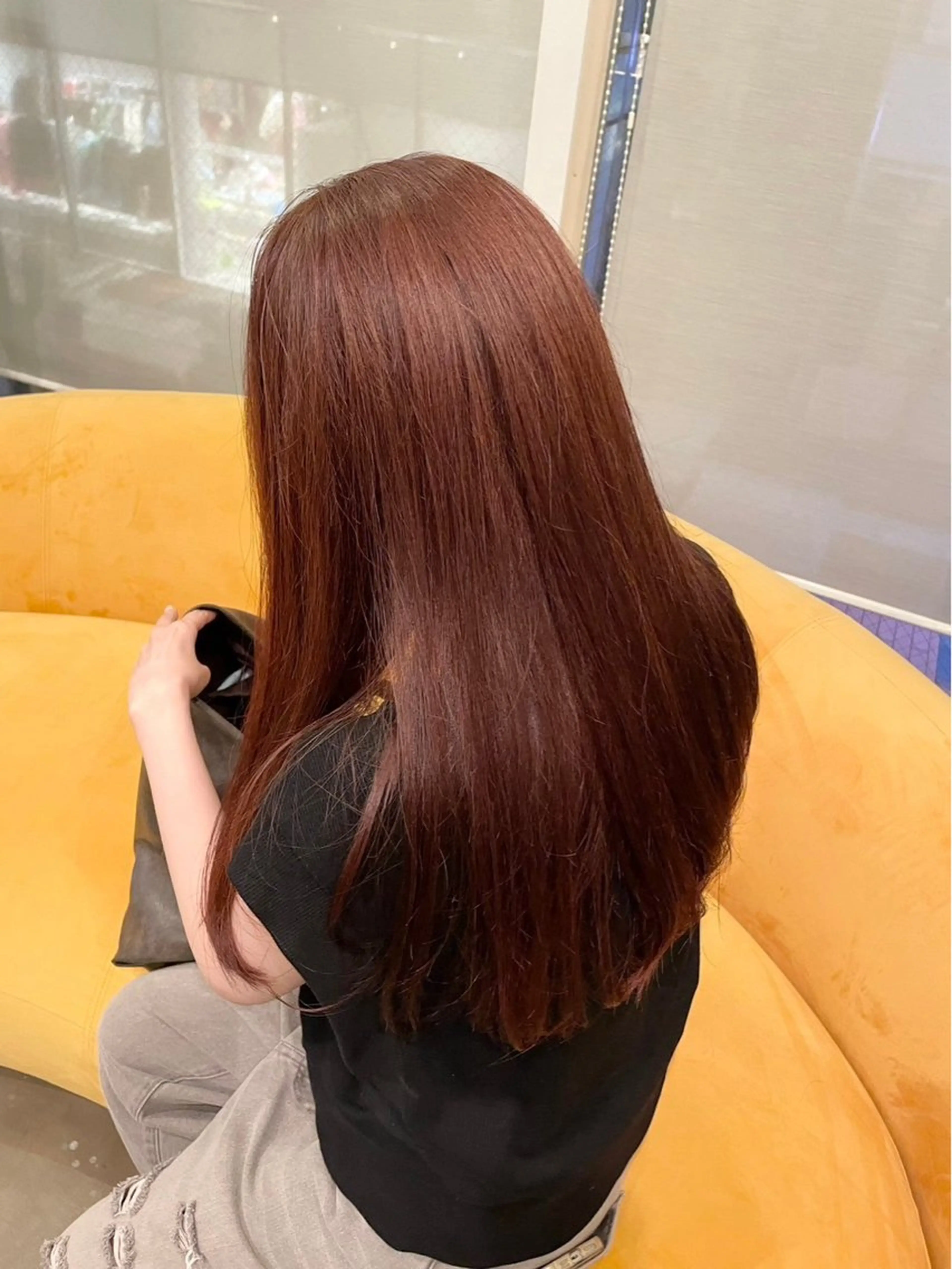 セミロング カラー 近藤 理子のヘアスタイル