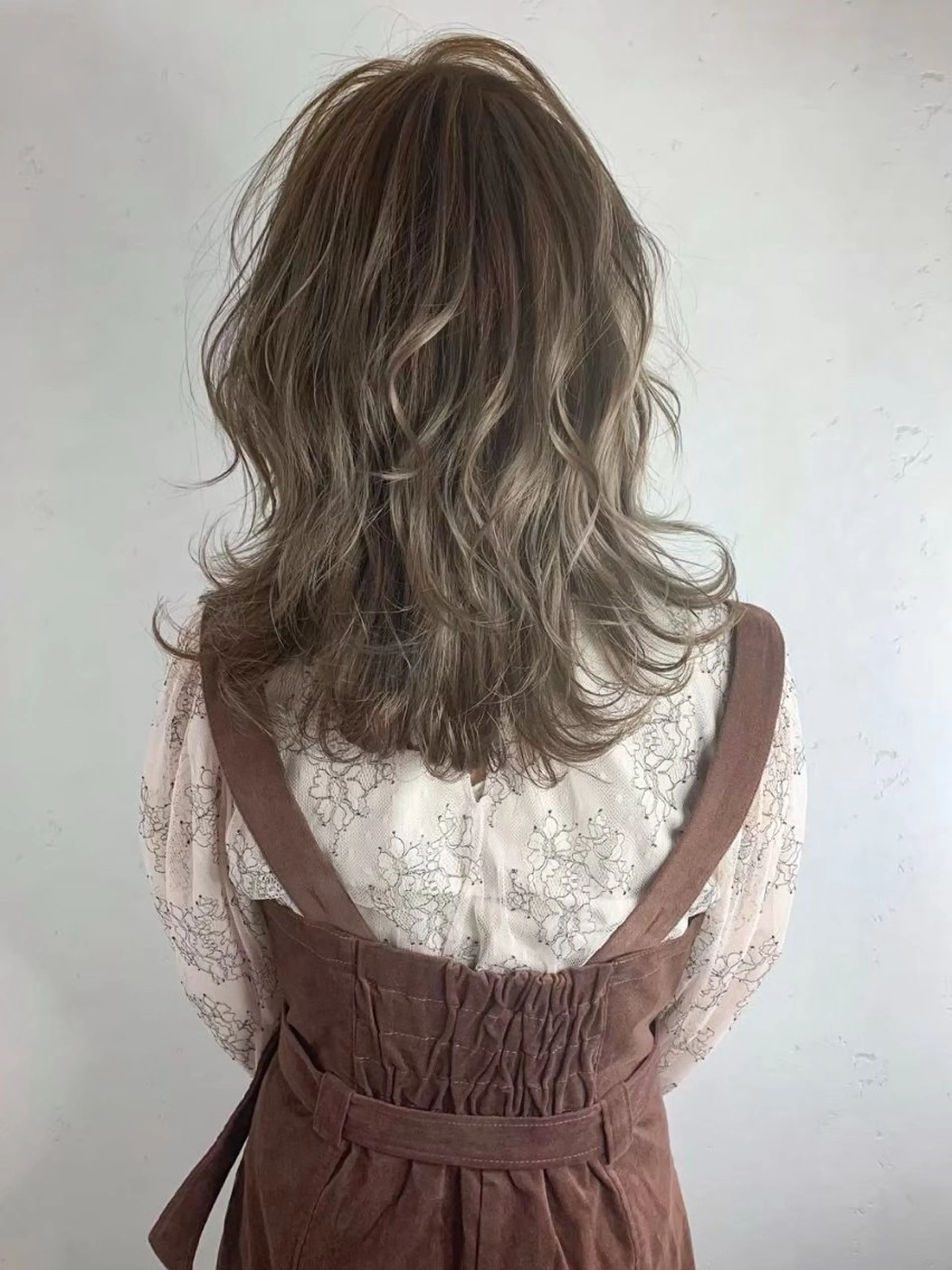 ミディアム 西村 光稀のヘアスタイル