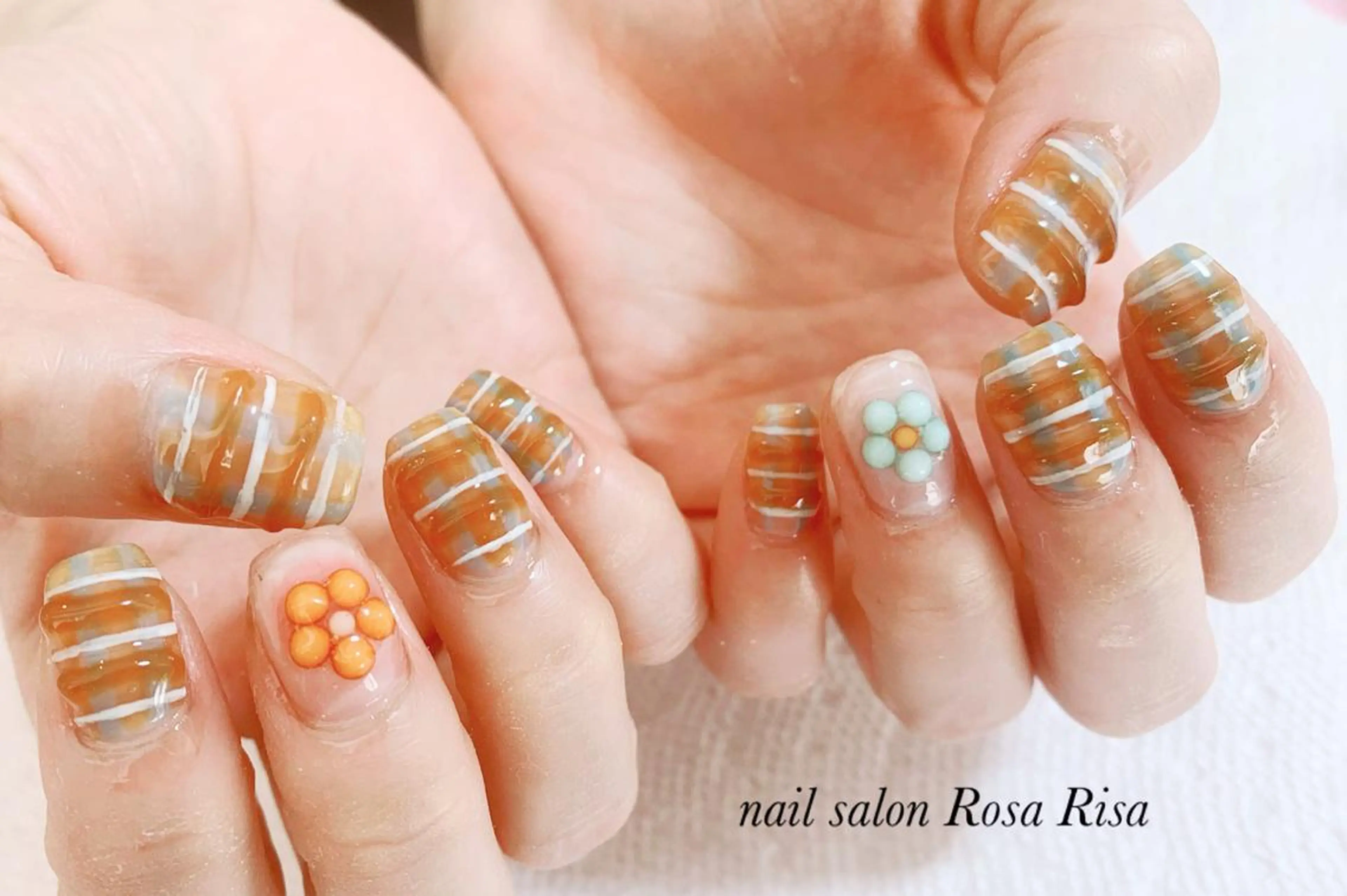 ショート ネイル ハンドネイル ネイルスタジオ シェイクユアハンズのネイルデザイン