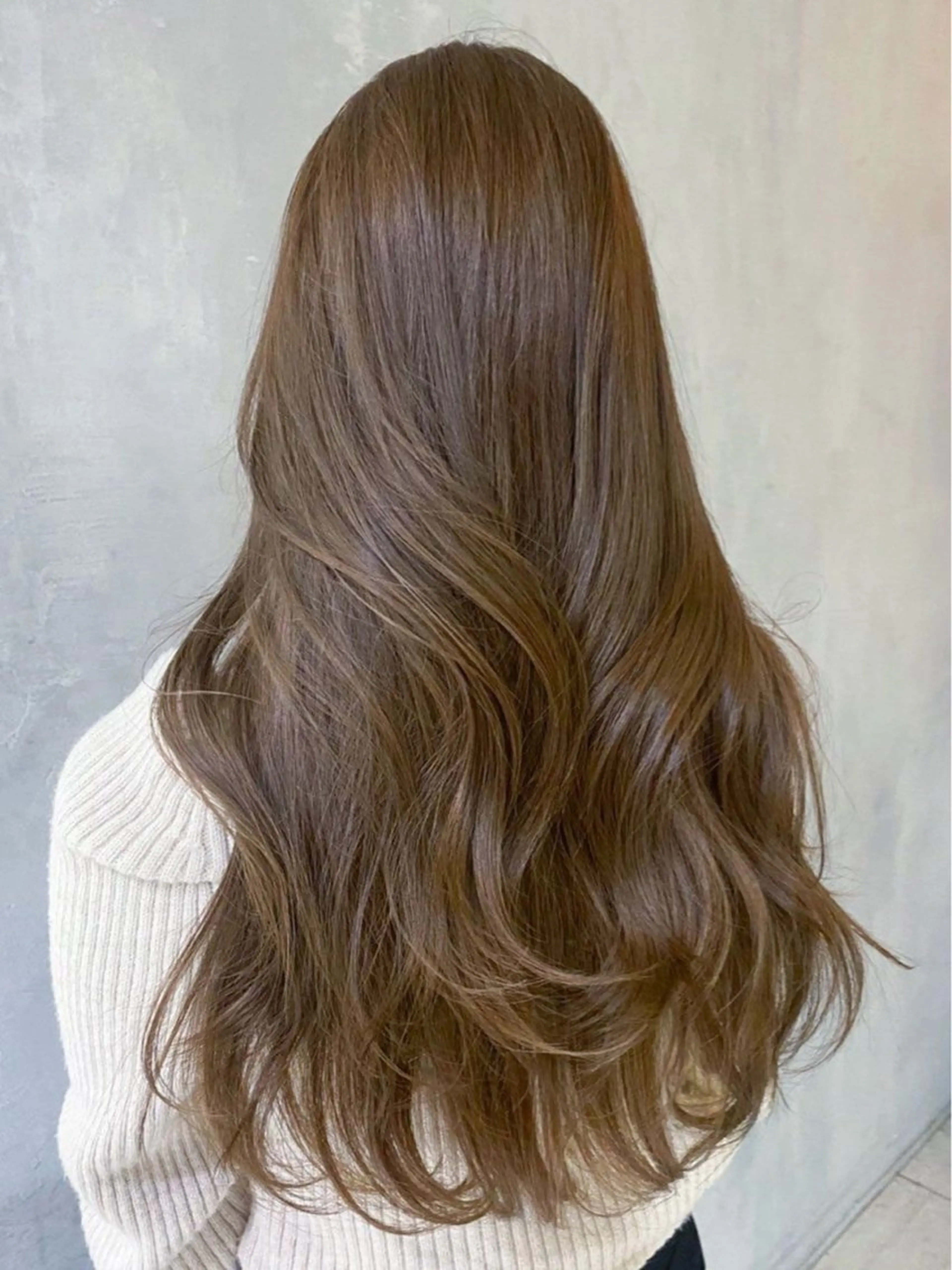 ミディアム カラー パーマ ミディアムパーマ ニュアンスパーマ ヘアカラー トリートメント 森山 陽菜のヘアスタイル