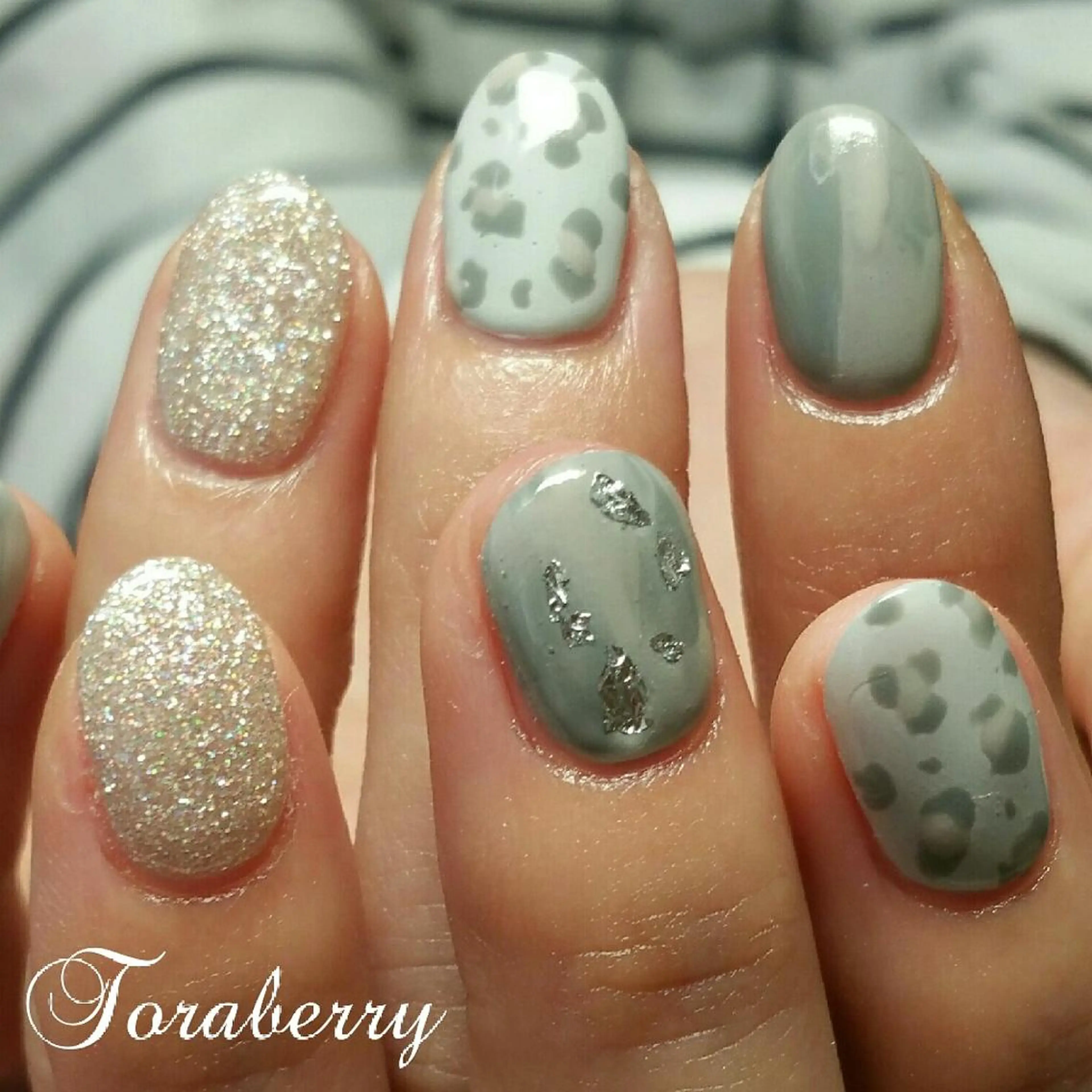 ネイル アニマル柄 ハンドネイル ネイリスト なつみのネイルデザイン