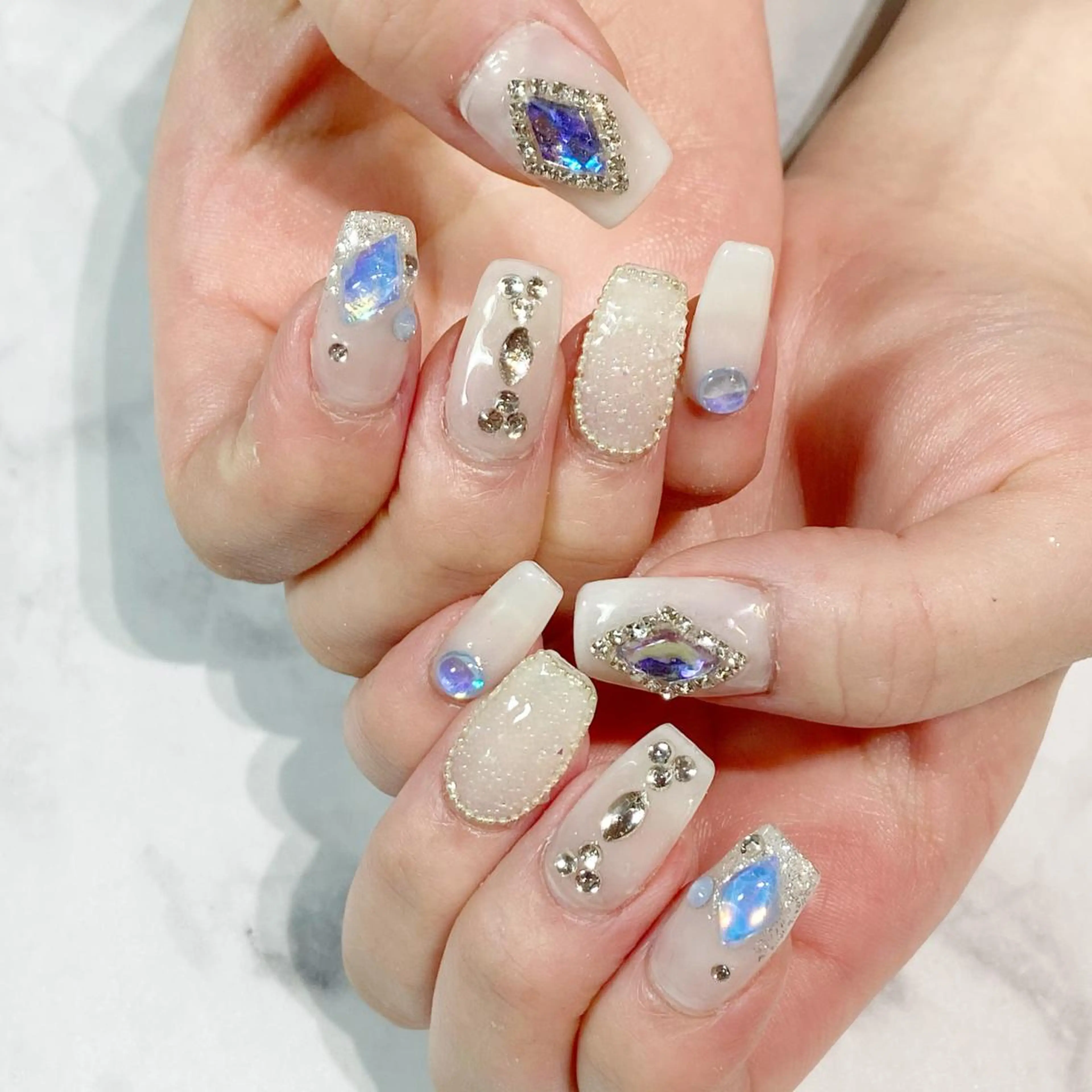 ネイル 持ち込み ハンドネイル YUN 💅のネイルデザイン