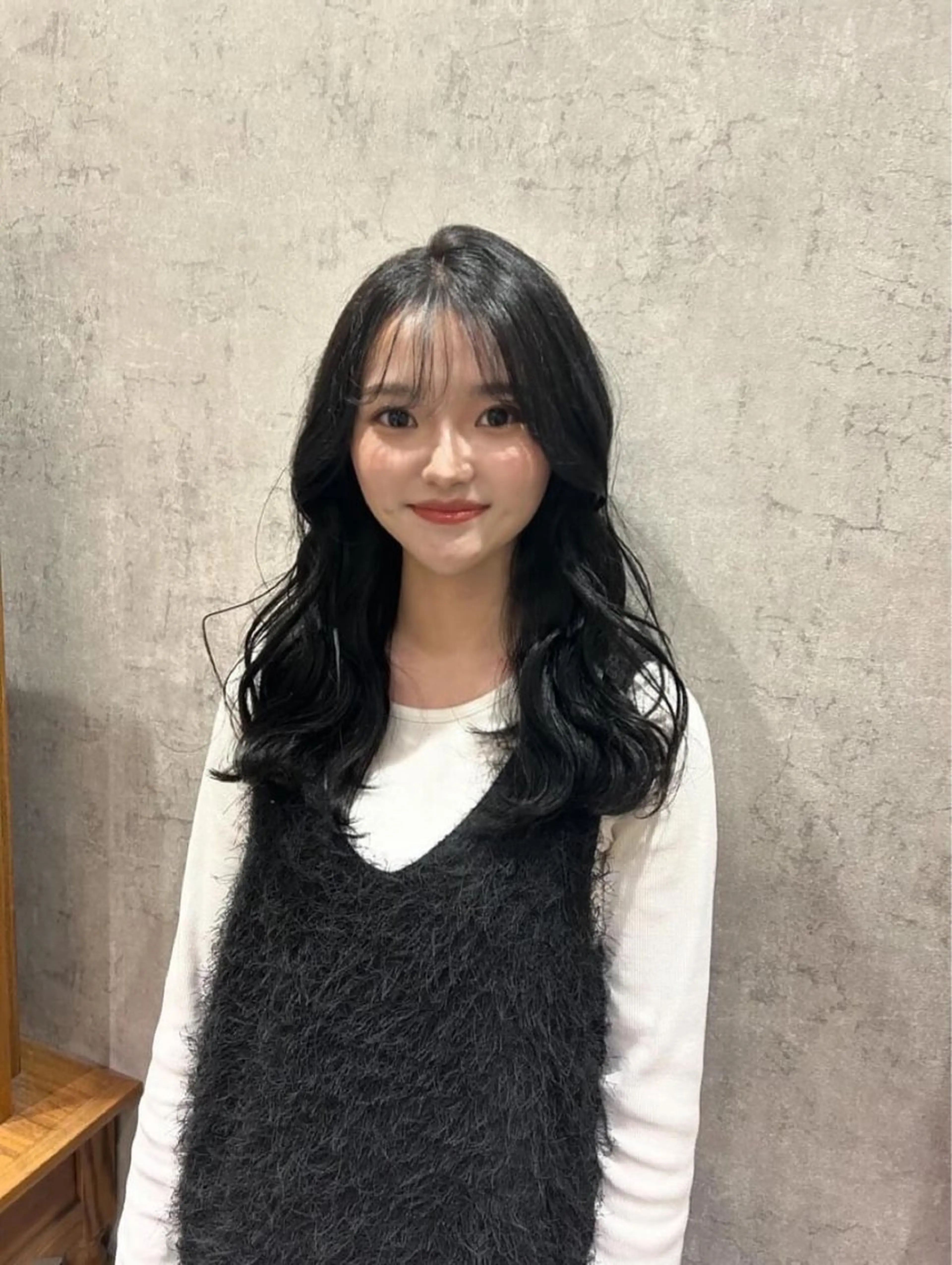 セミロング カラー suri-ru hair【スリールヘアー】所属・FURUSAWA AOIのヘアスタイル