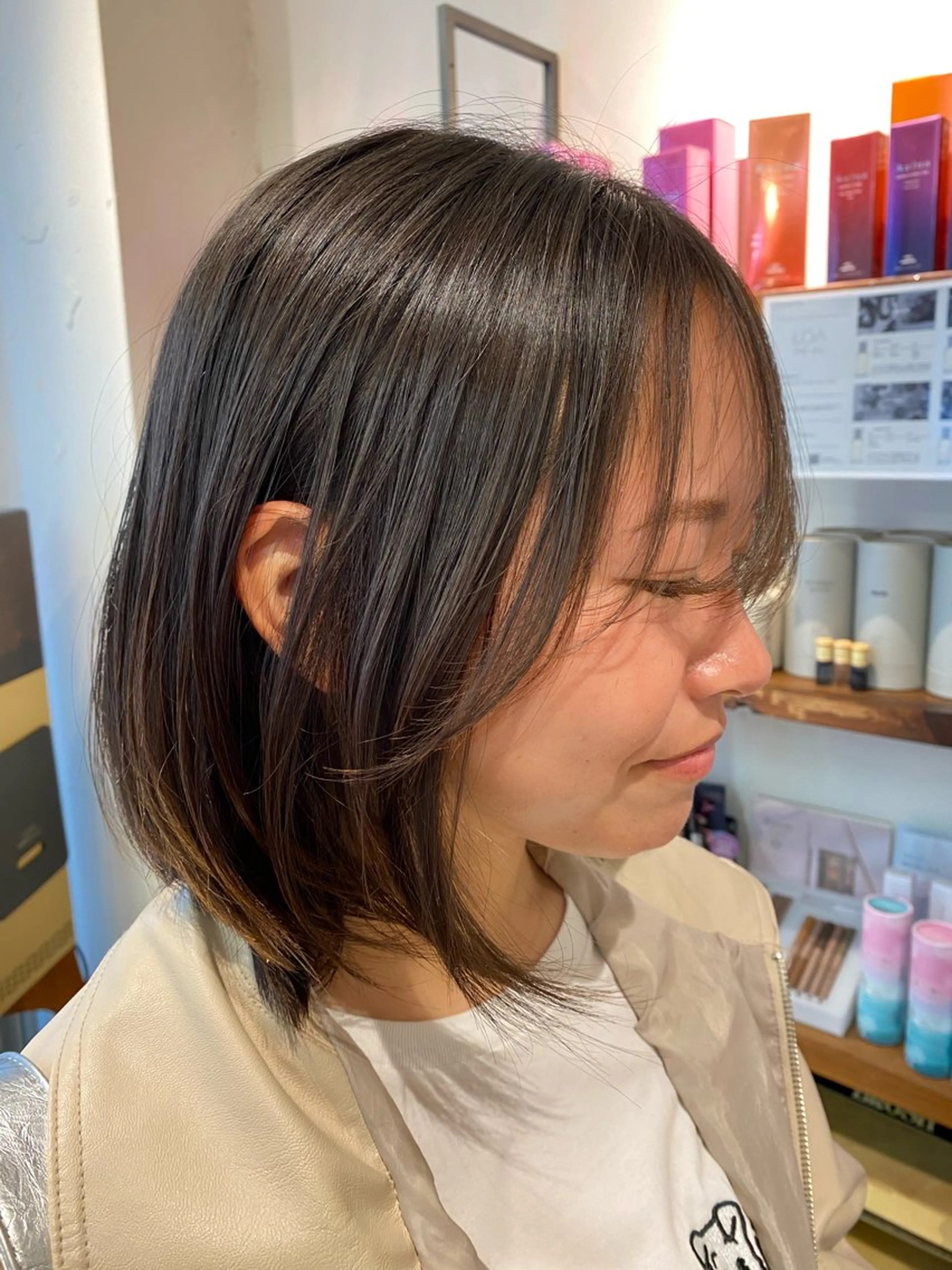 ミディアム カラー カット ナチュラルヘア🫧 ナナミのヘアスタイル