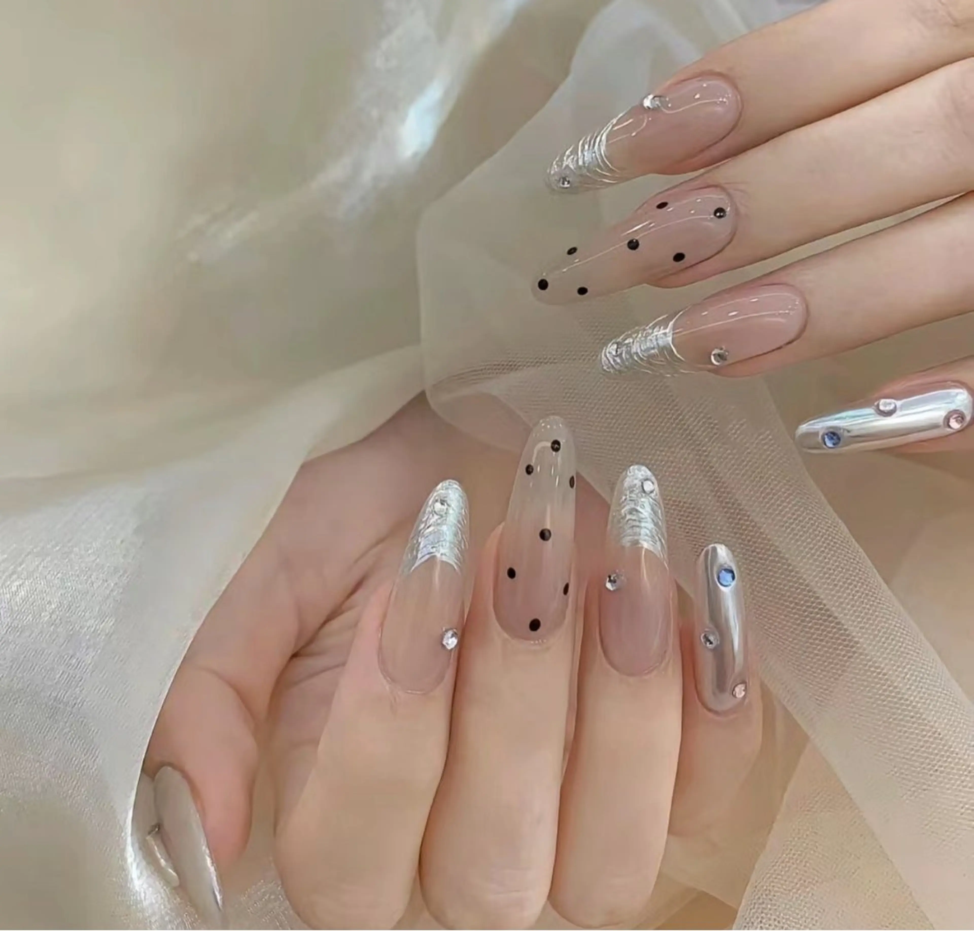 ネイル u1salon所属・ゆい ユイのネイルデザイン