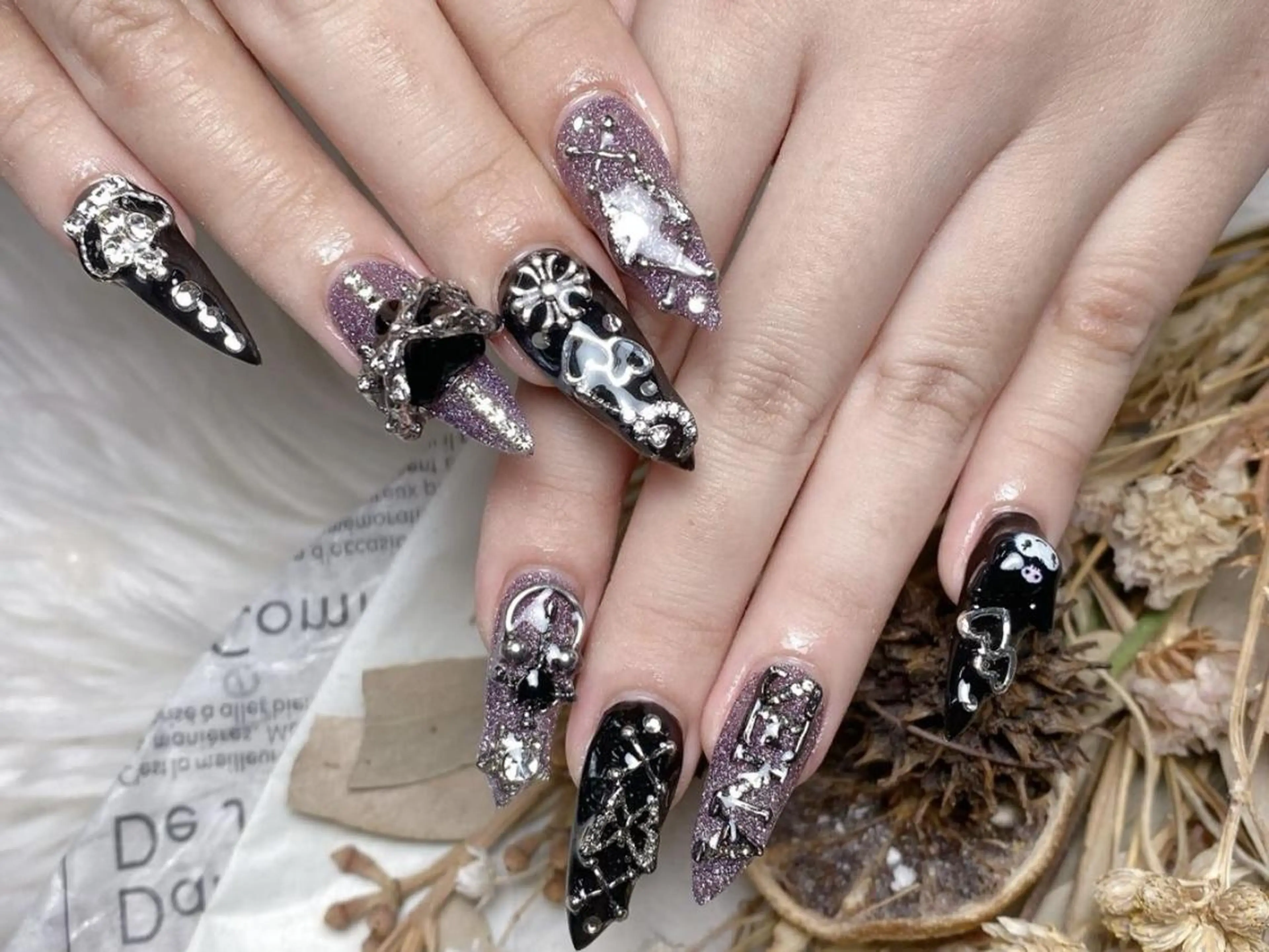 メンズ ネイル アートネイル フレンチネイル ジェルネイル キラキラネイル パラジェル Bloom kabukiのネイルデザイン