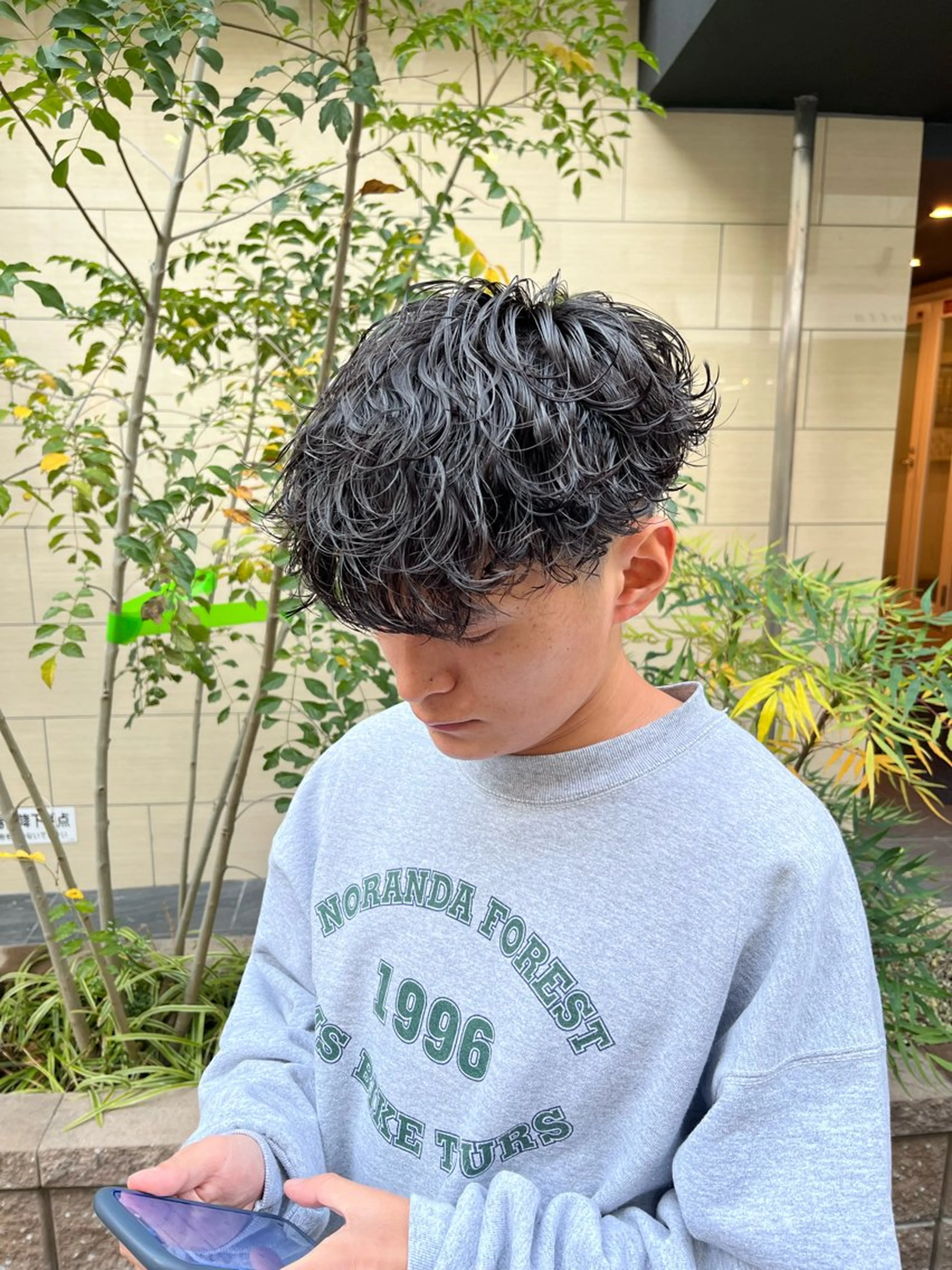 ミディアム パーマ ミディアムパーマ スパイラルパーマ メンズ特化美容師 熊田 鼓汰郎のヘアスタイル