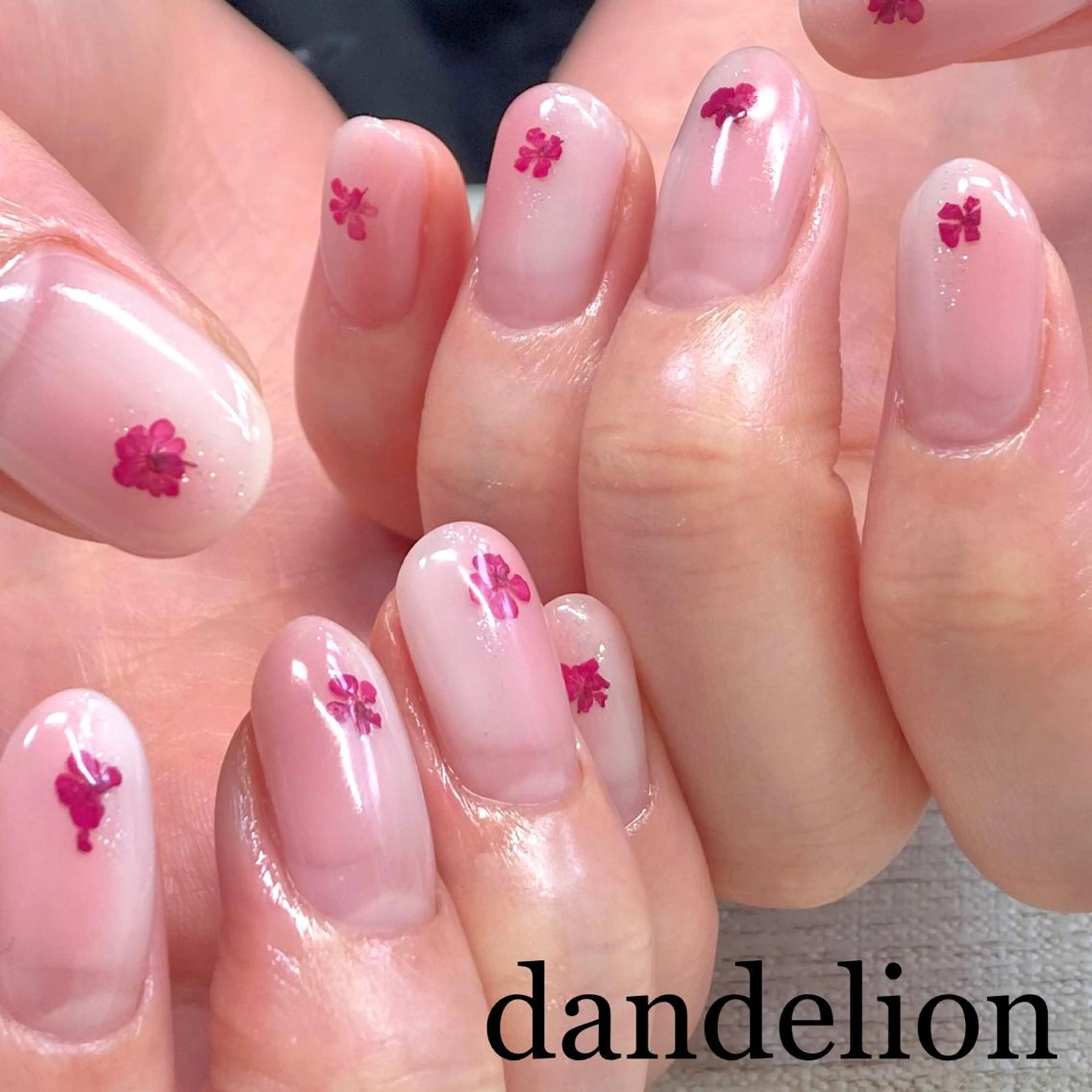 ネイル ハンドネイル ハンドケア dandelion ダンデライオンのネイルデザイン