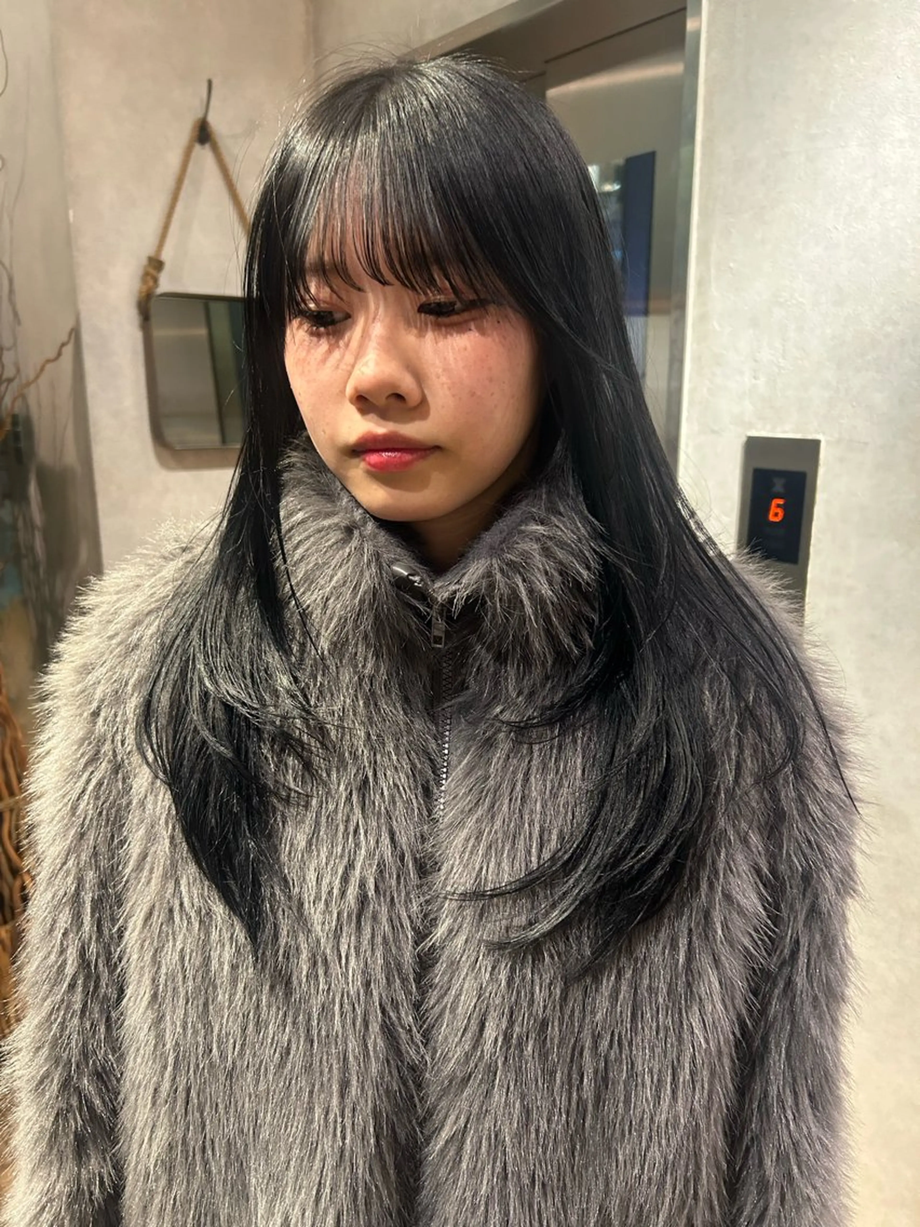 ミディアム レイヤーカット December渋谷所属・無料カットモデル募集 / 涼 乃のヘアスタイル