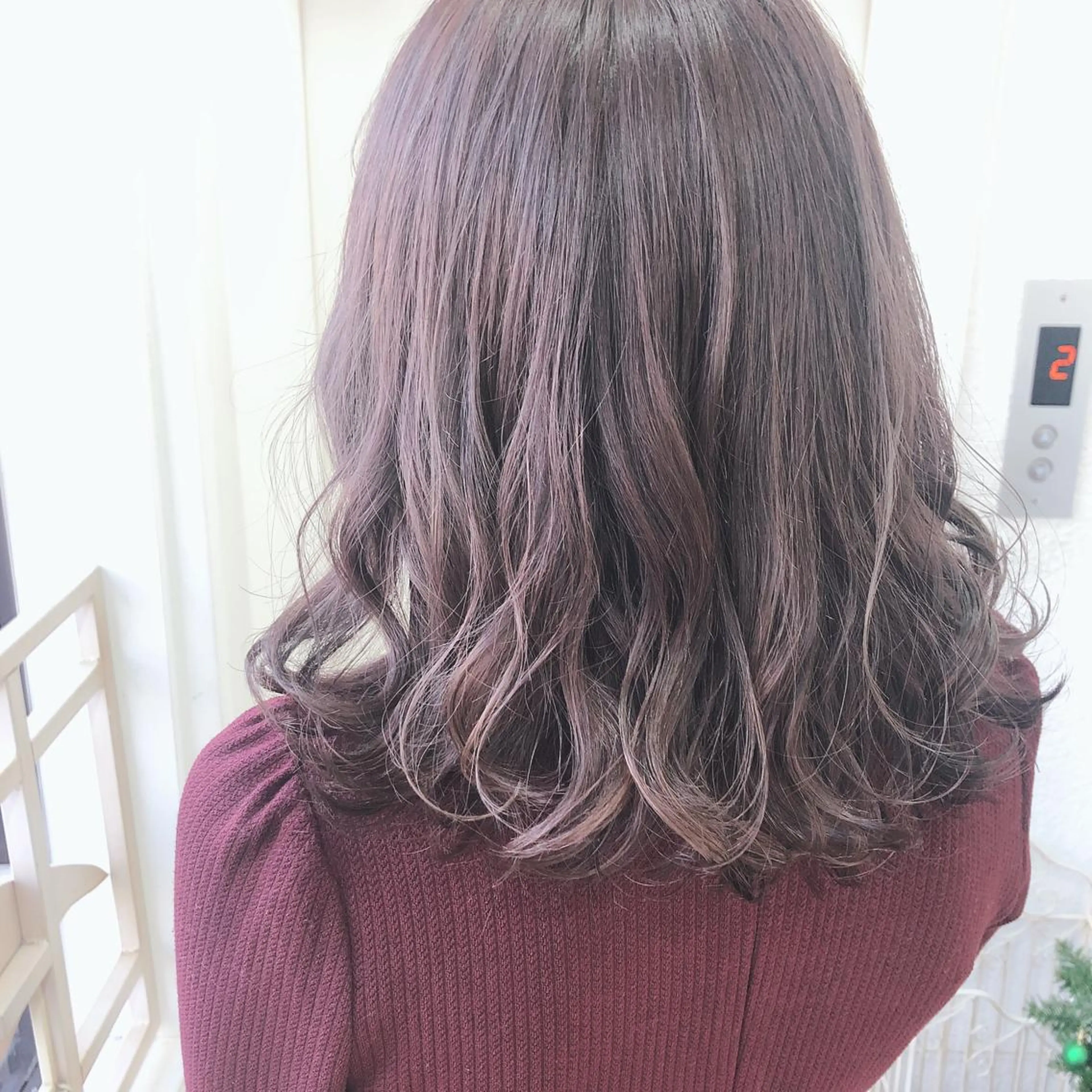 ミディアム カラー TRENCH 自由が丘所属・TRENCH　相澤 果歩のヘアスタイル