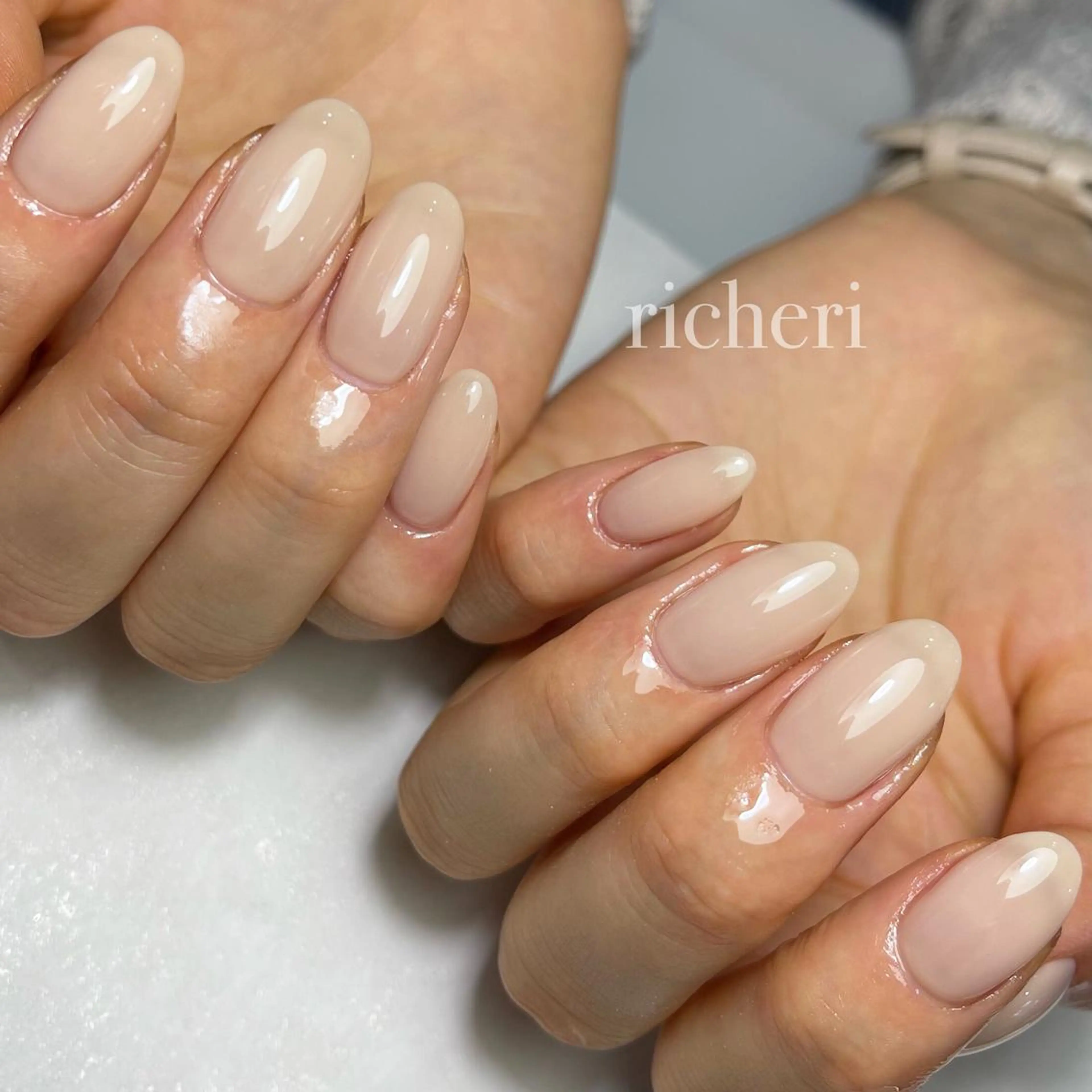 ミディアム ネイル ハンドネイル richeri beautyのエステ・リラクイメージ