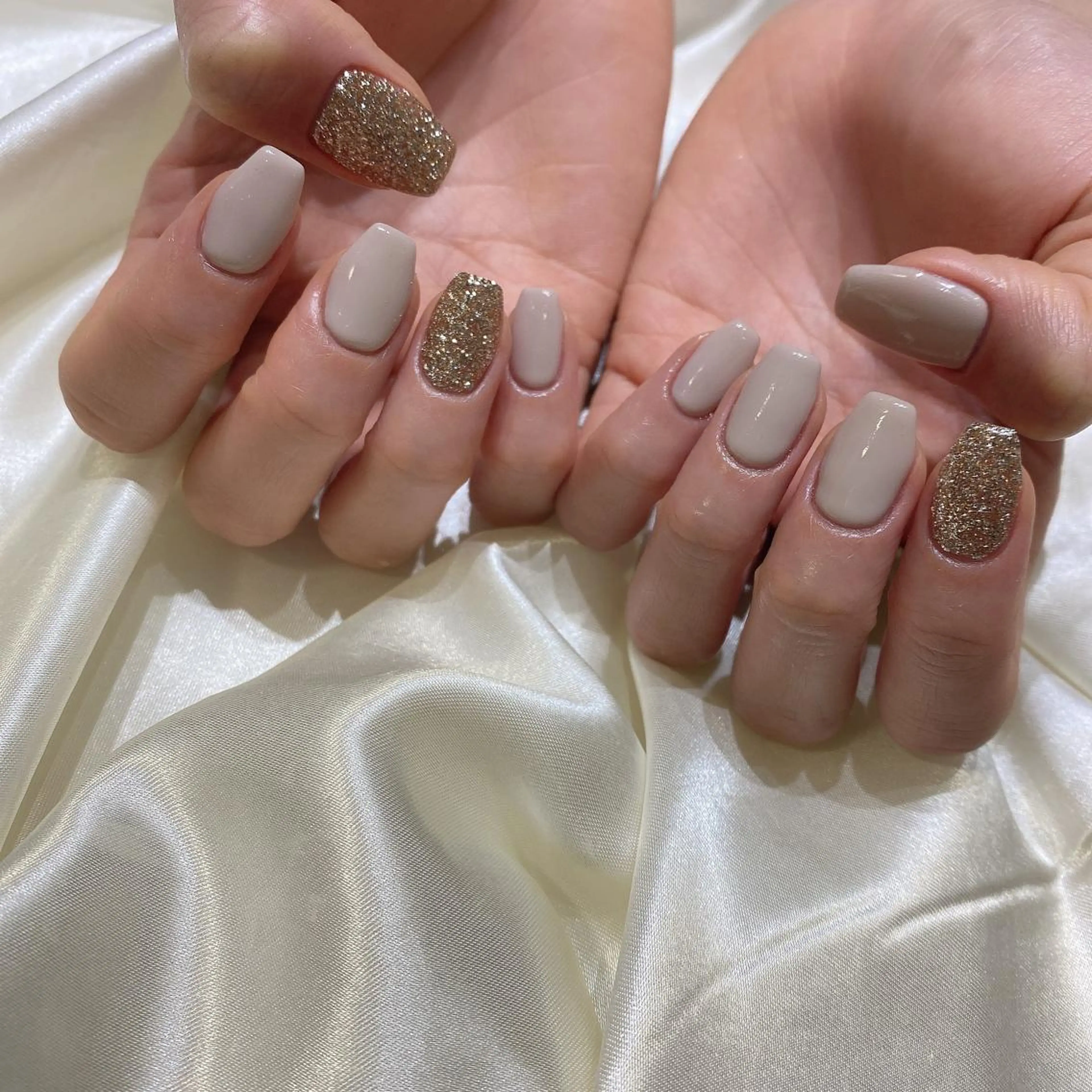 ネイル ハンドネイル 西岡 杏のネイルデザイン