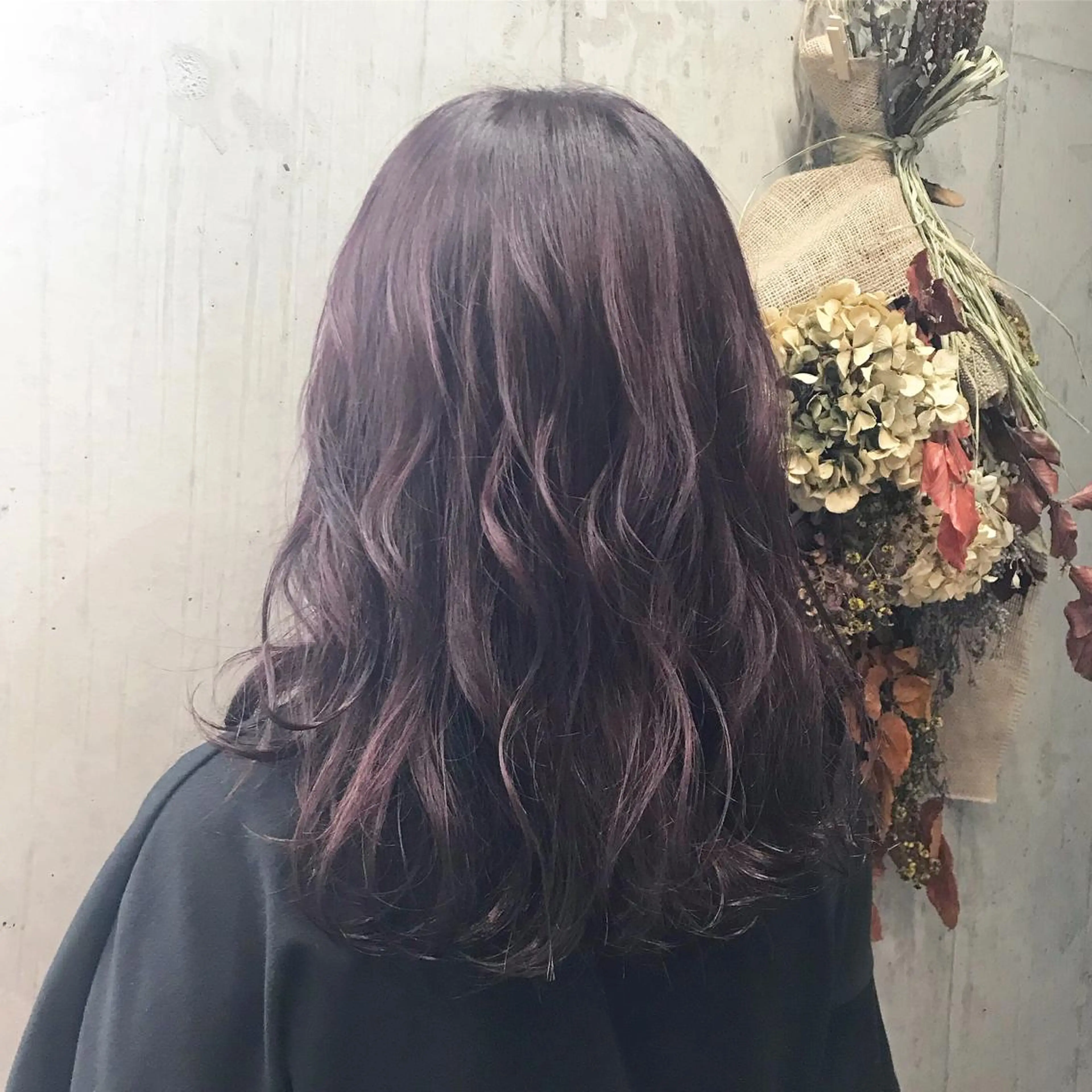 セミロング カラー ブリーチ ブリーチなしカラー バイオレットカラー 韓国ヘア☁️ mitsukiのヘアスタイル