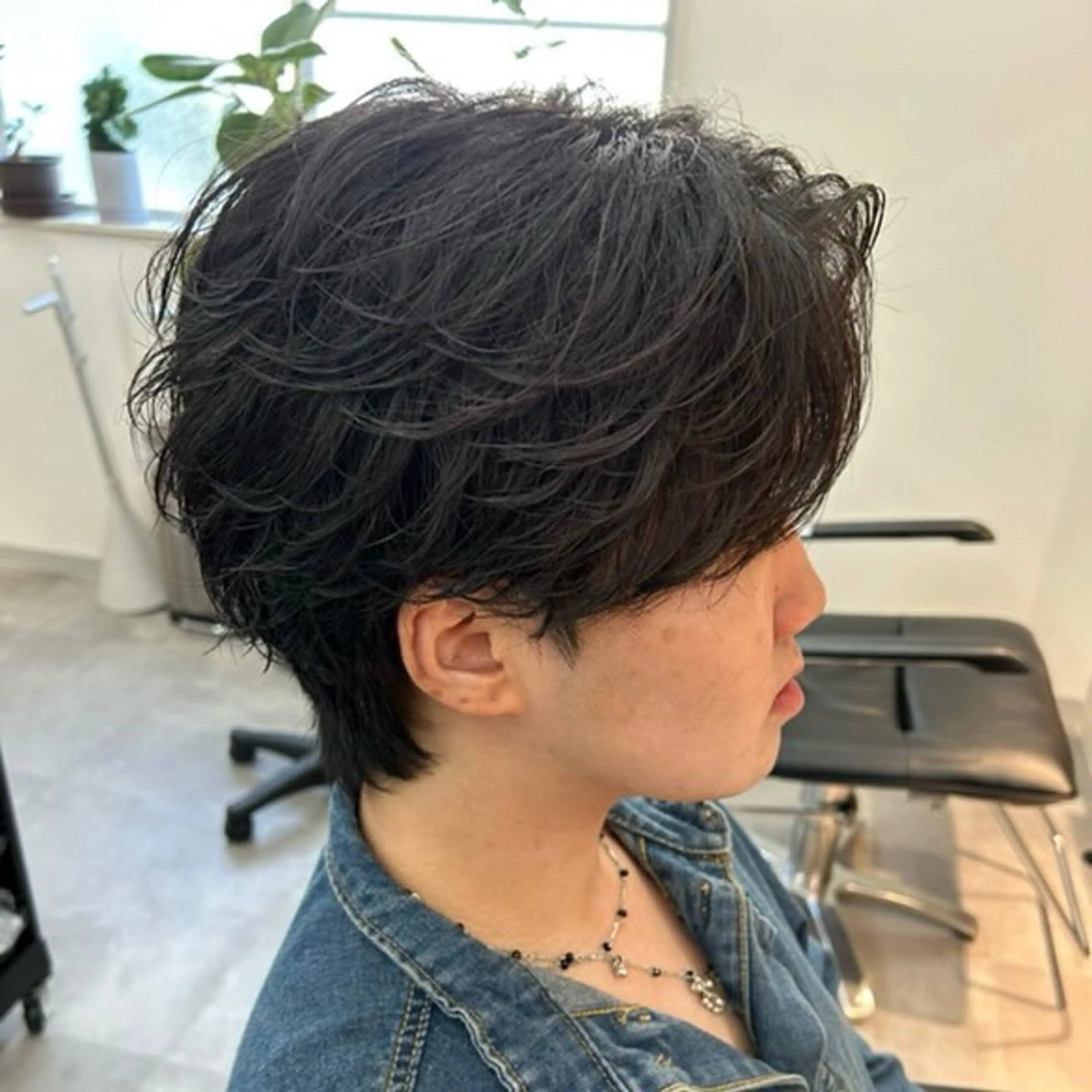 パーマ メンズ センターパート メンズパーマ ニュアンスパーマ カット パーマ トリートメント 男の理想を叶える🔥 メンズパーマ特化｜関のヘアスタイル