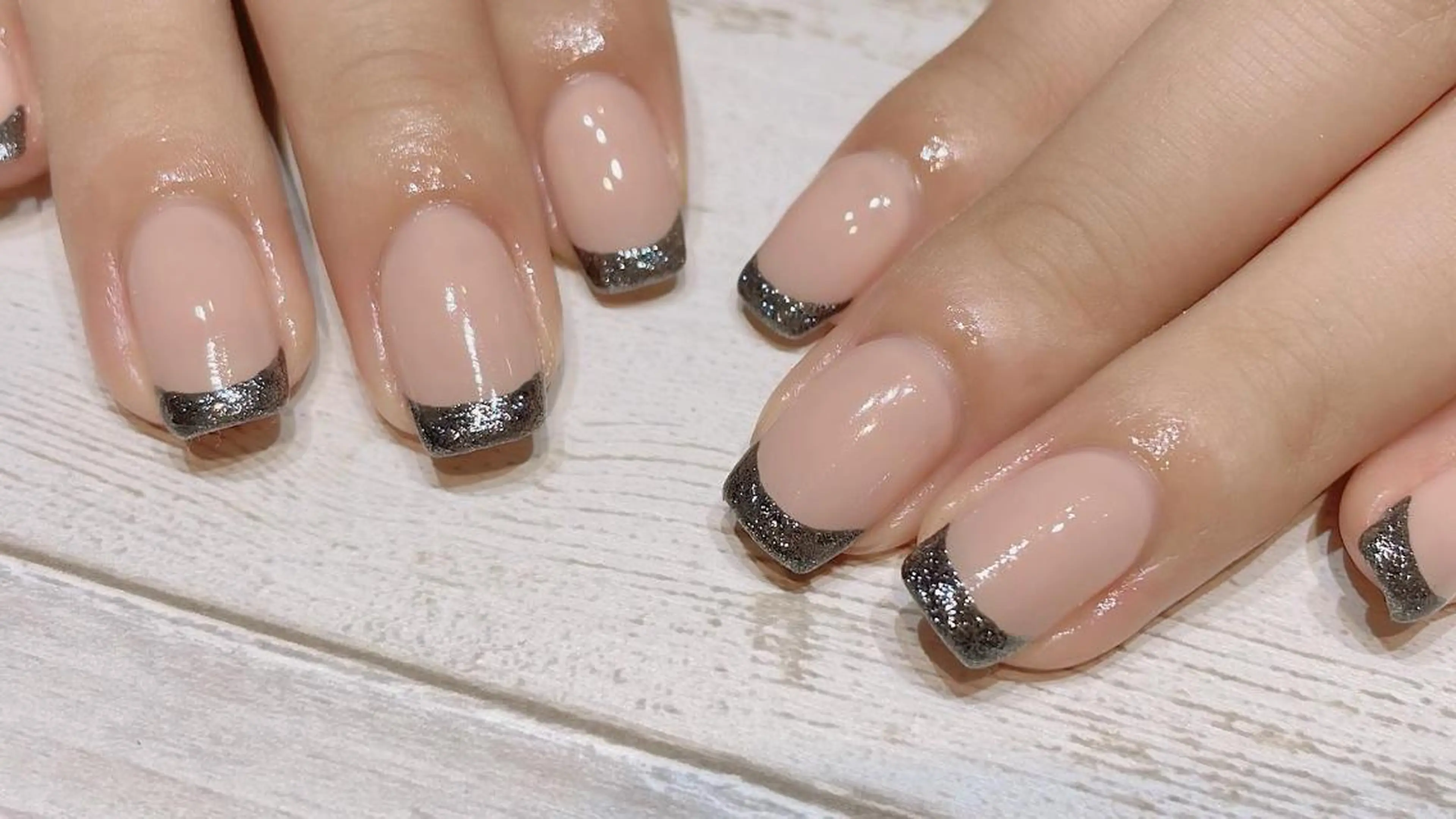 ネイル マツエク・マツパ まつげパーマ ボリュームラッシュ フレンチネイル ジェルネイル ニュアンスネイル 髙橋 敦子のマツエク・マツパデザイン