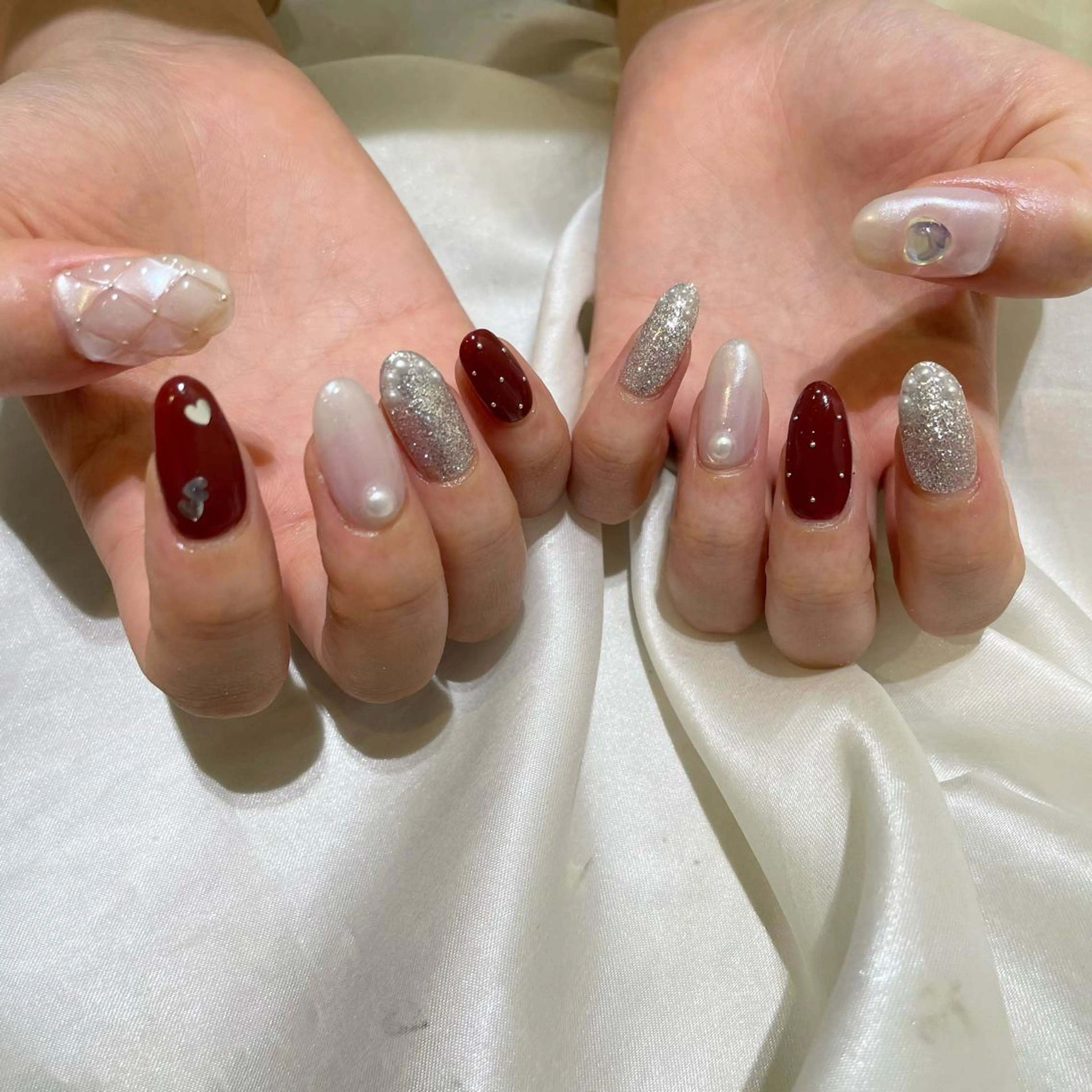 ネイル ガーリー 韓国ネイル マグネットネイル ミラーネイル ニュアンスネイル classic 新横浜所属・山田 暉のネイルデザイン