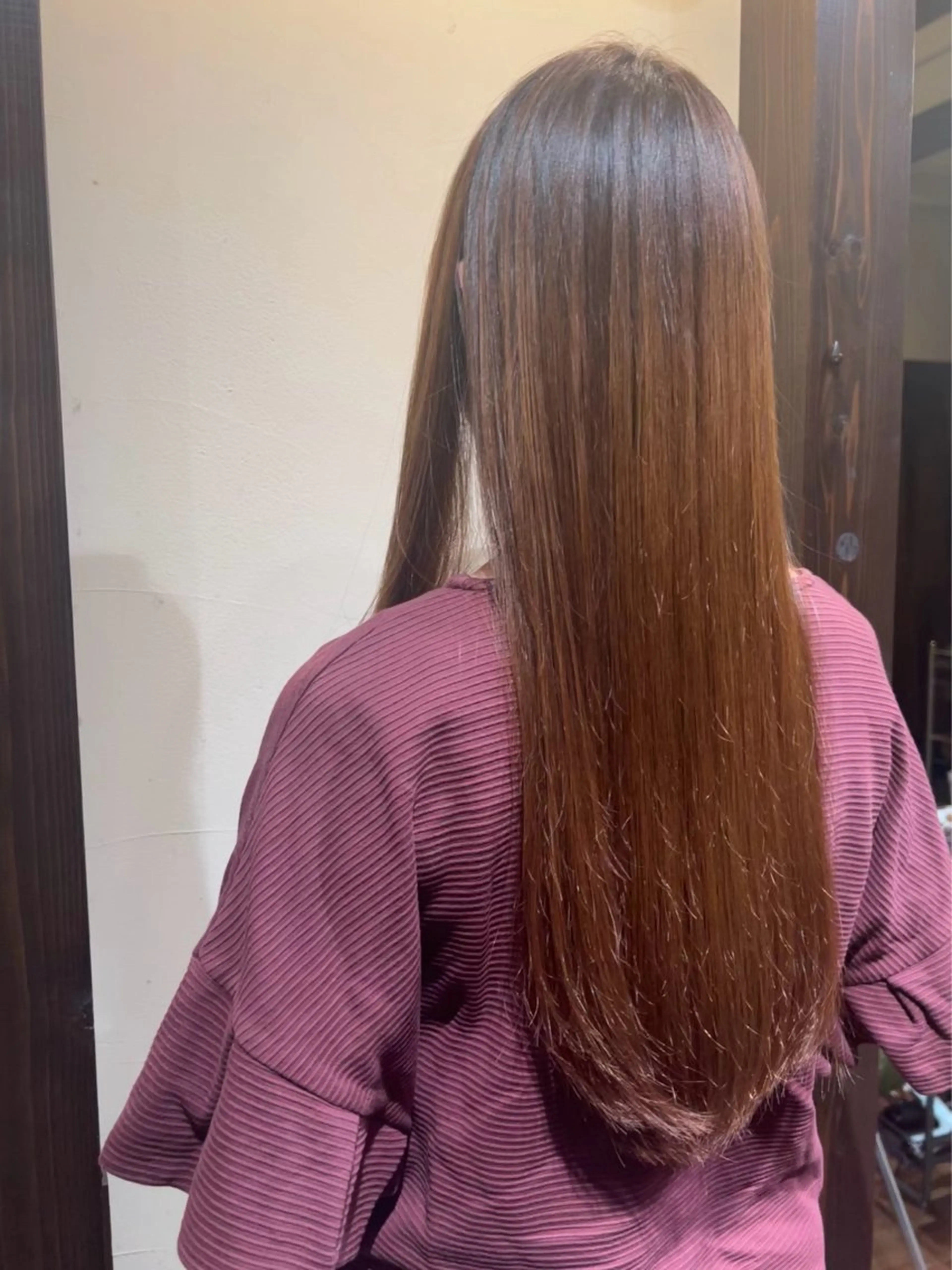 ロング 酸性ストレート Luster Friends所属・まゆ | 艶カラー | ストレートのヘアスタイル