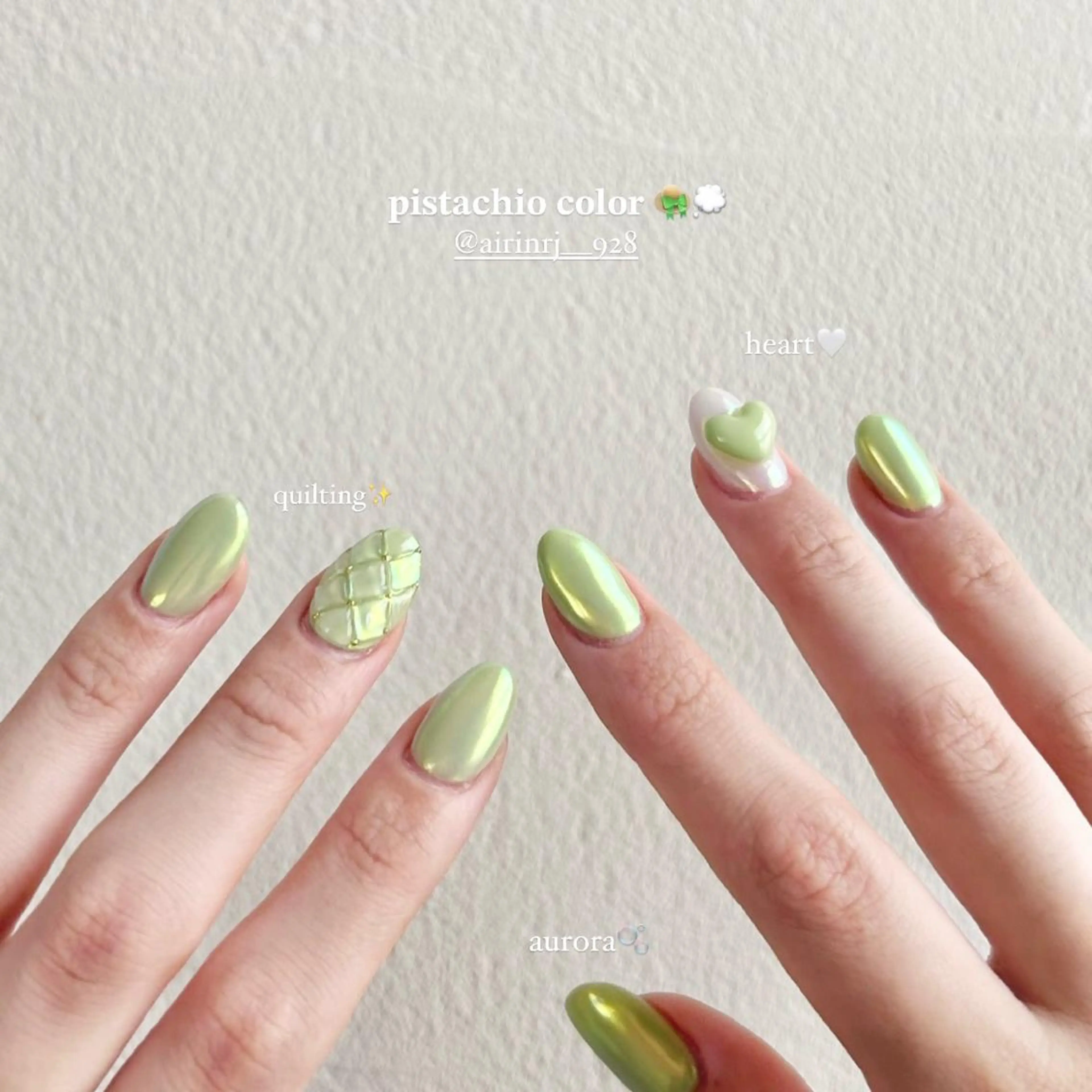 ネイル オーロラネイル ピスタチオネイル ハンドネイル 𝗮𝗶𝗿𝗶 🌙のネイルデザイン