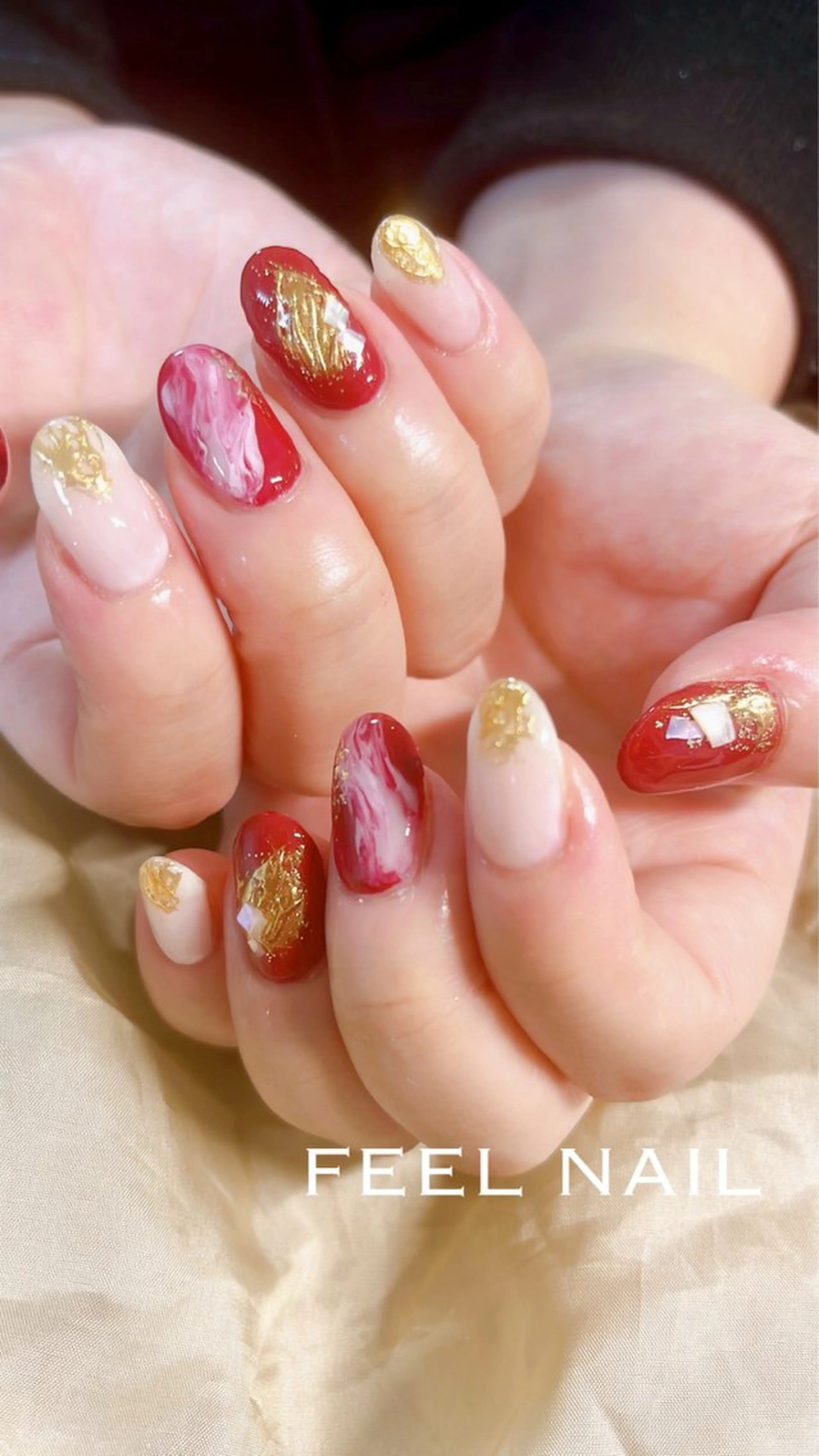 ネイル 赤色 ネイルチップ 冬ネイル クリスマス 秋好 悠のネイルデザイン