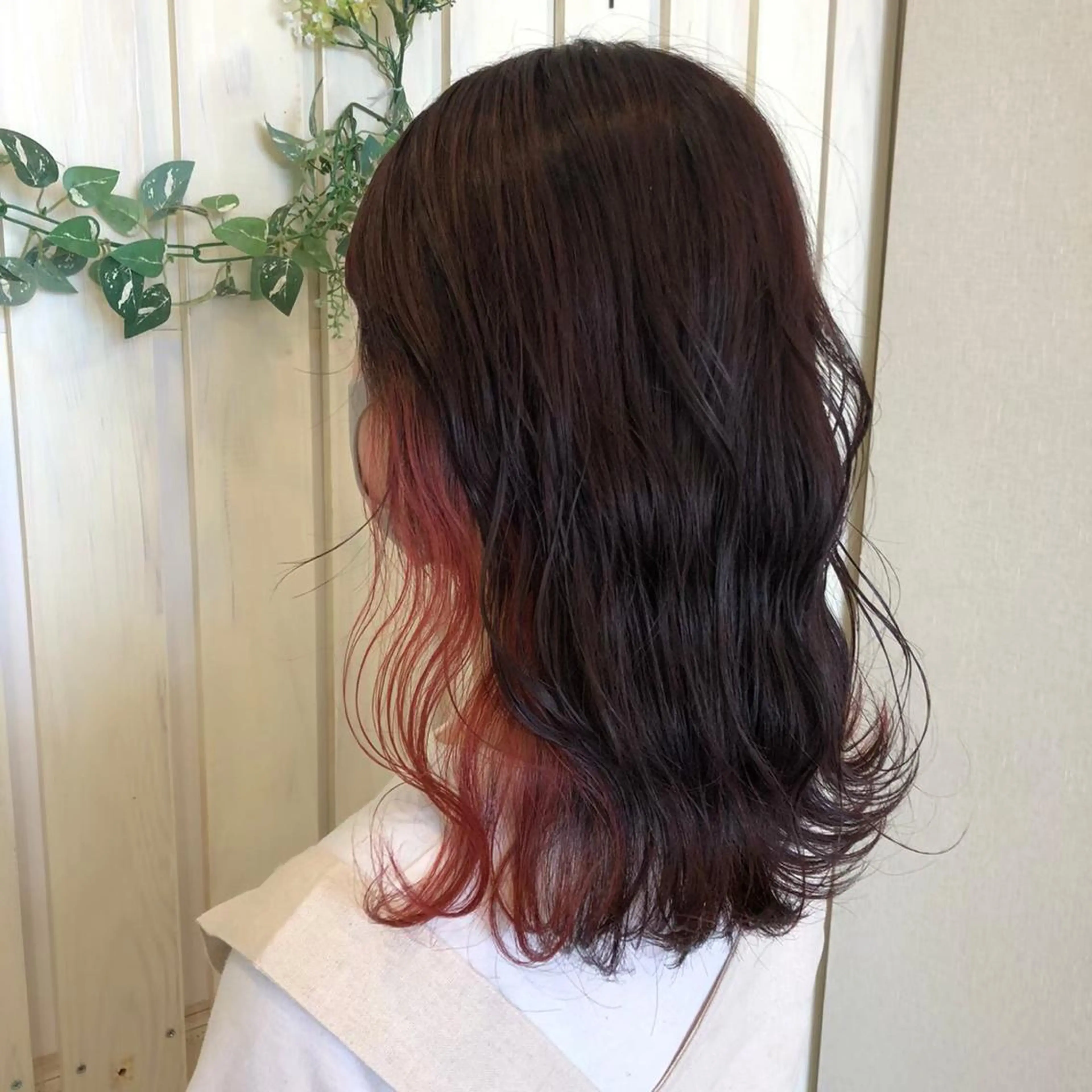 カラー インナーカラー トレンドヘア🌿 chinariのヘアスタイル