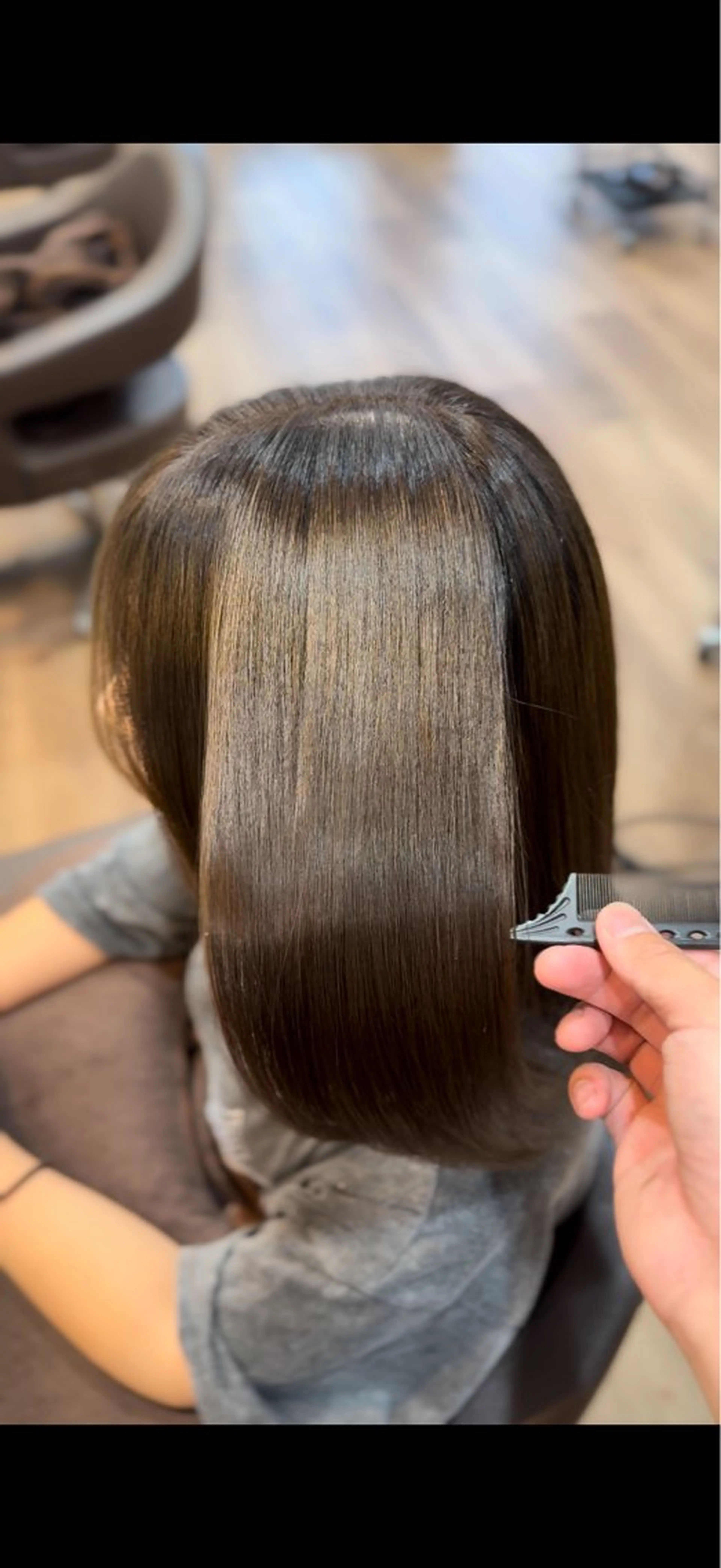 ミディアム 穴澤 大地のヘアスタイル