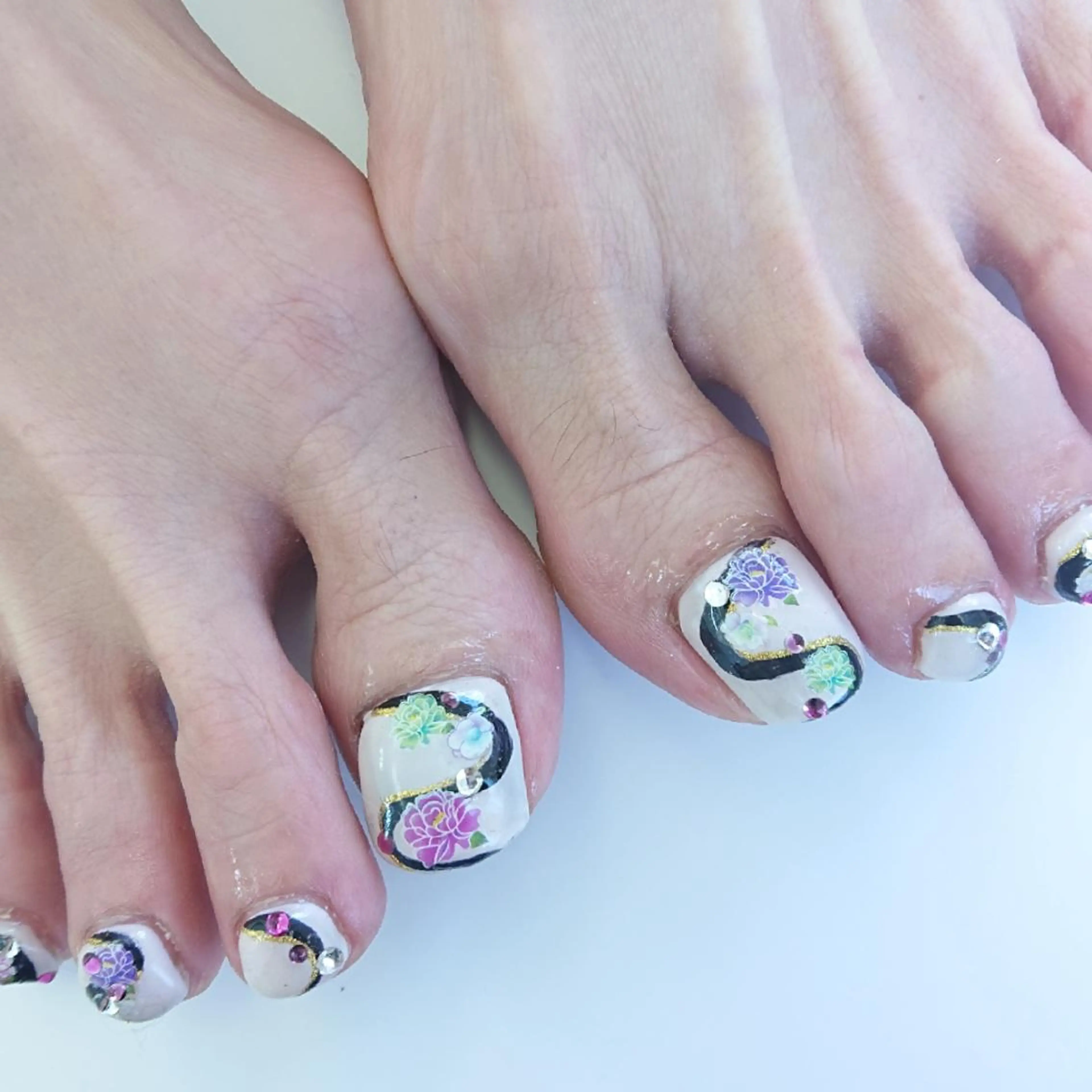 ネイル 持ち込み Coco Girlsのネイルデザイン