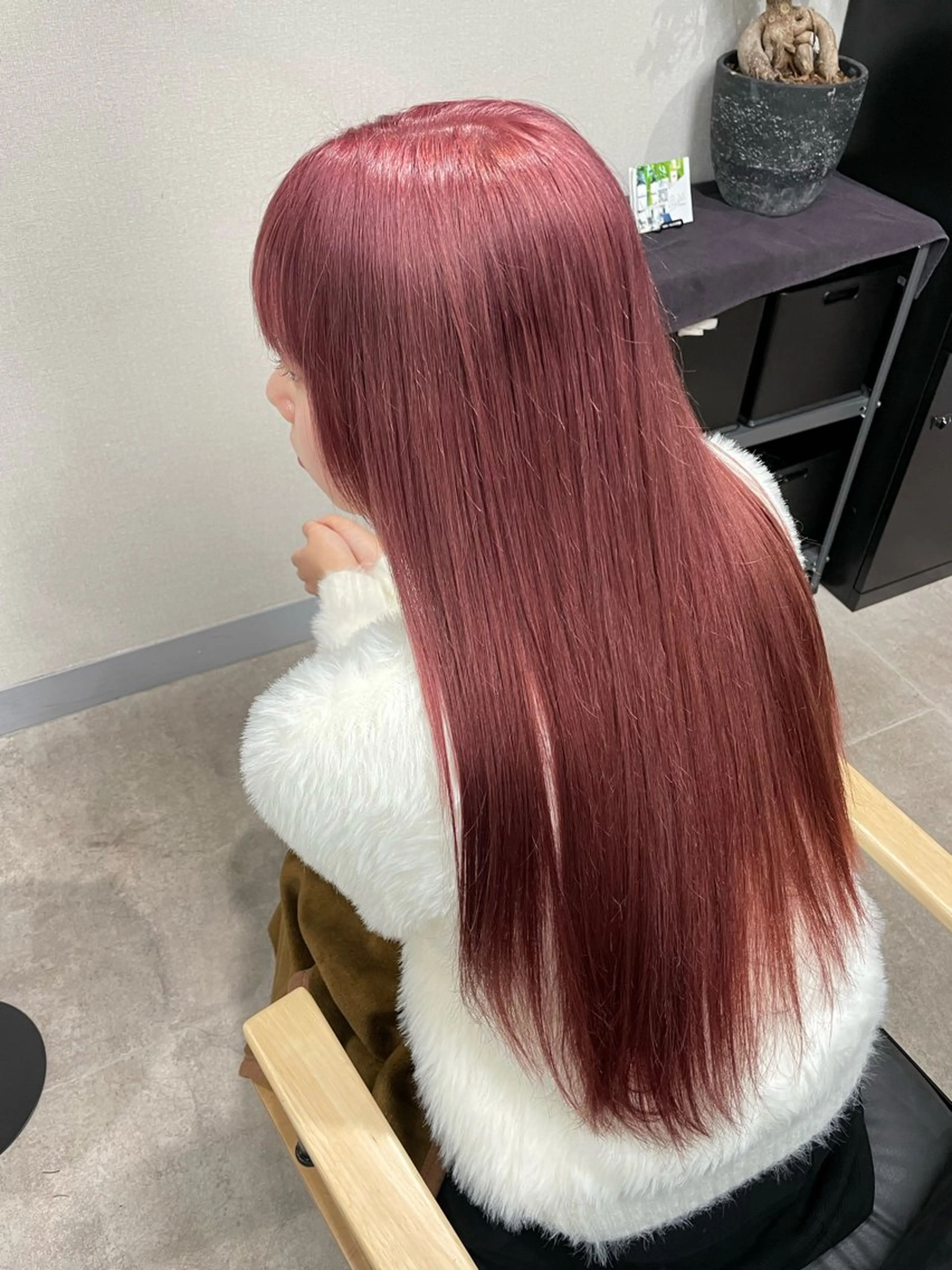 ミディアム カラー Qin shaire salon 原宿店所属・レイヤーカット 韓国ヘアayameのヘアスタイル