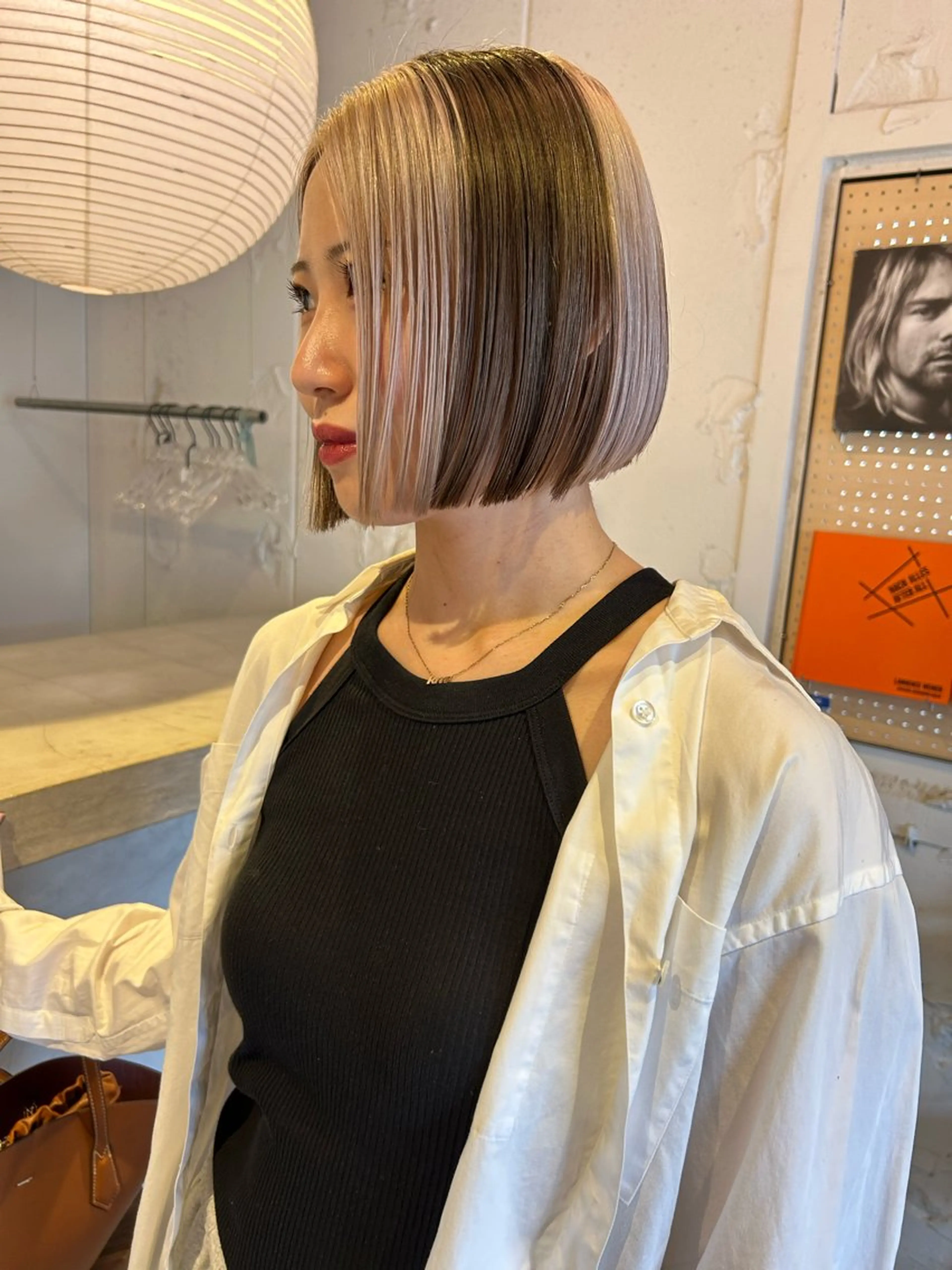 ショート カラー デザインカラー カット ヘアカラー トリートメント Loom.所属・村上雅人 ナチュラルモードのヘアスタイル