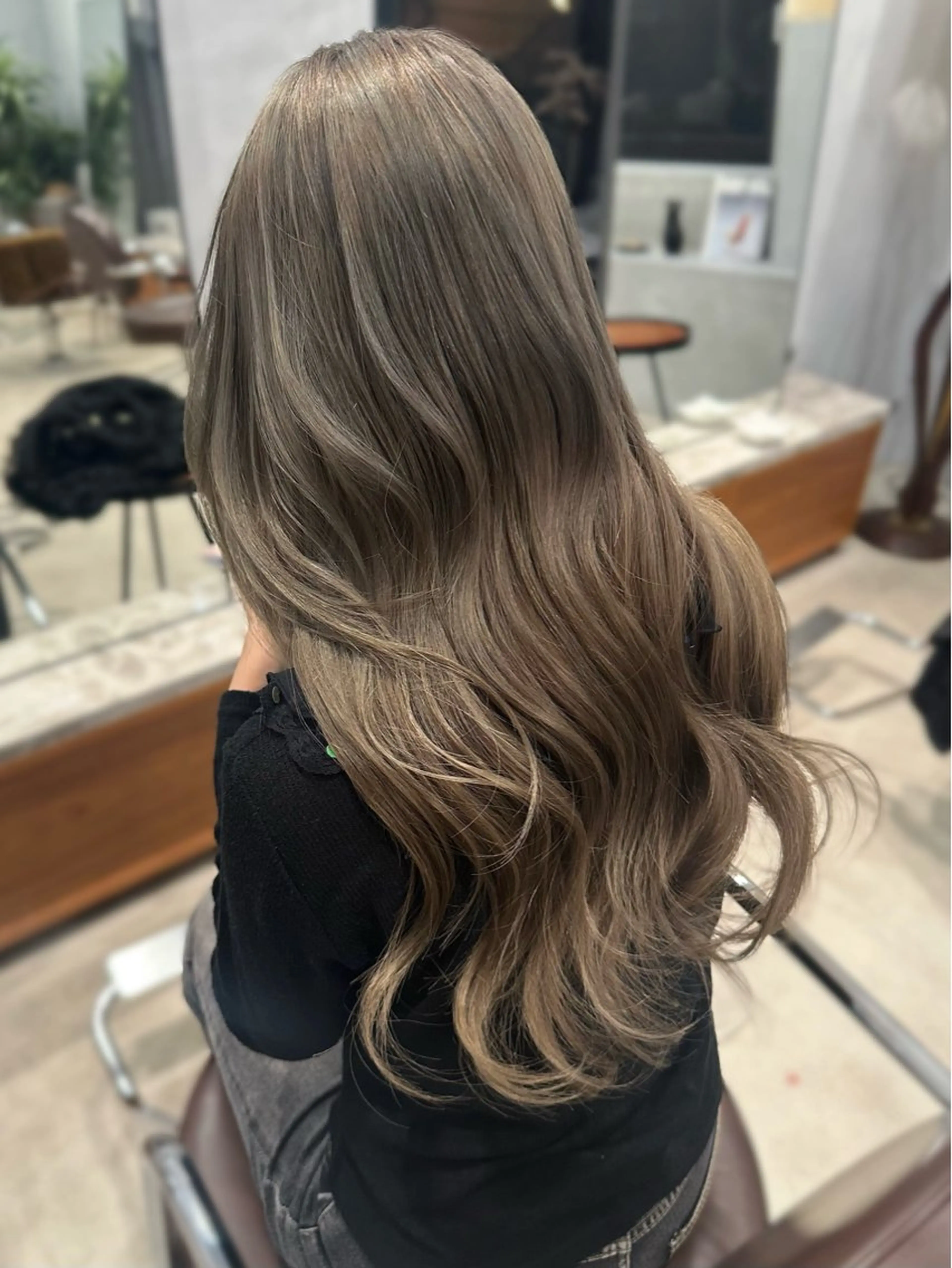 ロング カラー ブリーチ グレージュ オリーブグレージュ オリーブグレー 上野/韓国hair 🤍MOEKA🤍のヘアスタイル