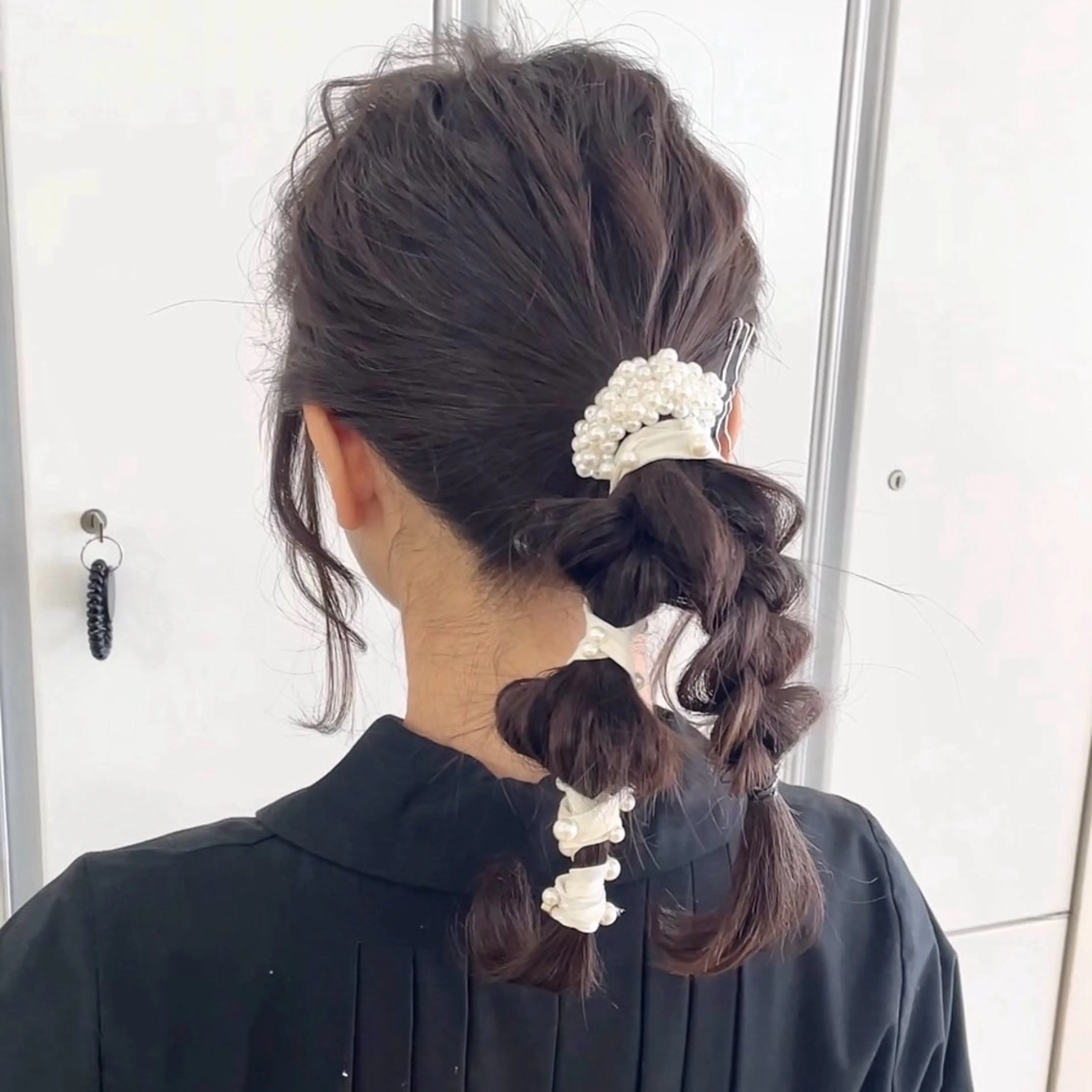 ミディアム ヘアアレンジ 𝐂𝐑𝐄𝐀/ 𝐦𝐚𝐡𝐨🌺のマツエク・マツパデザイン