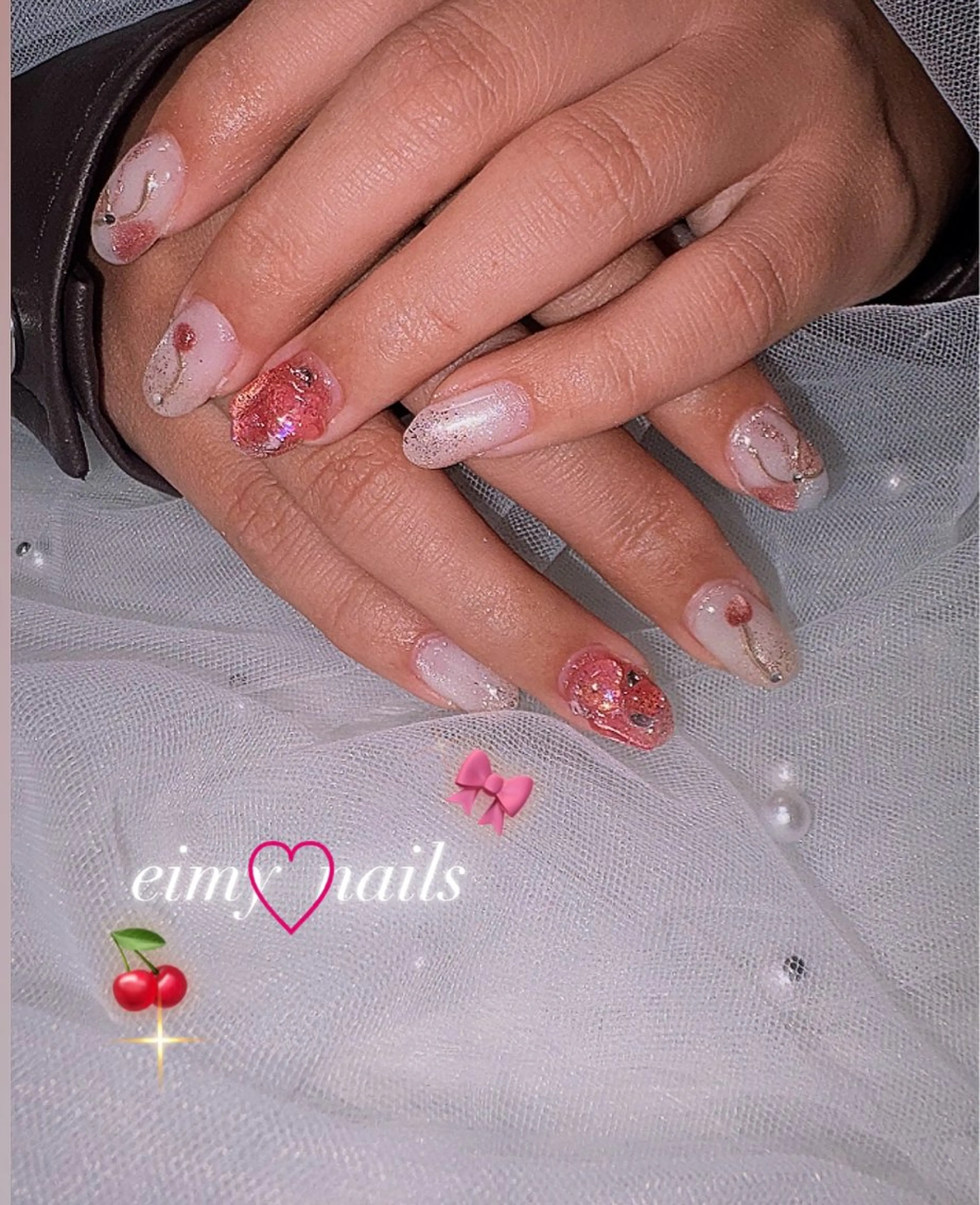 ネイル アートネイル ラメ(グリッター) マグネットネイル ワンカラーネイル リボン ハンドネイル 🤍eimy nails🤍所属・eimy nails♡のネイルデザイン