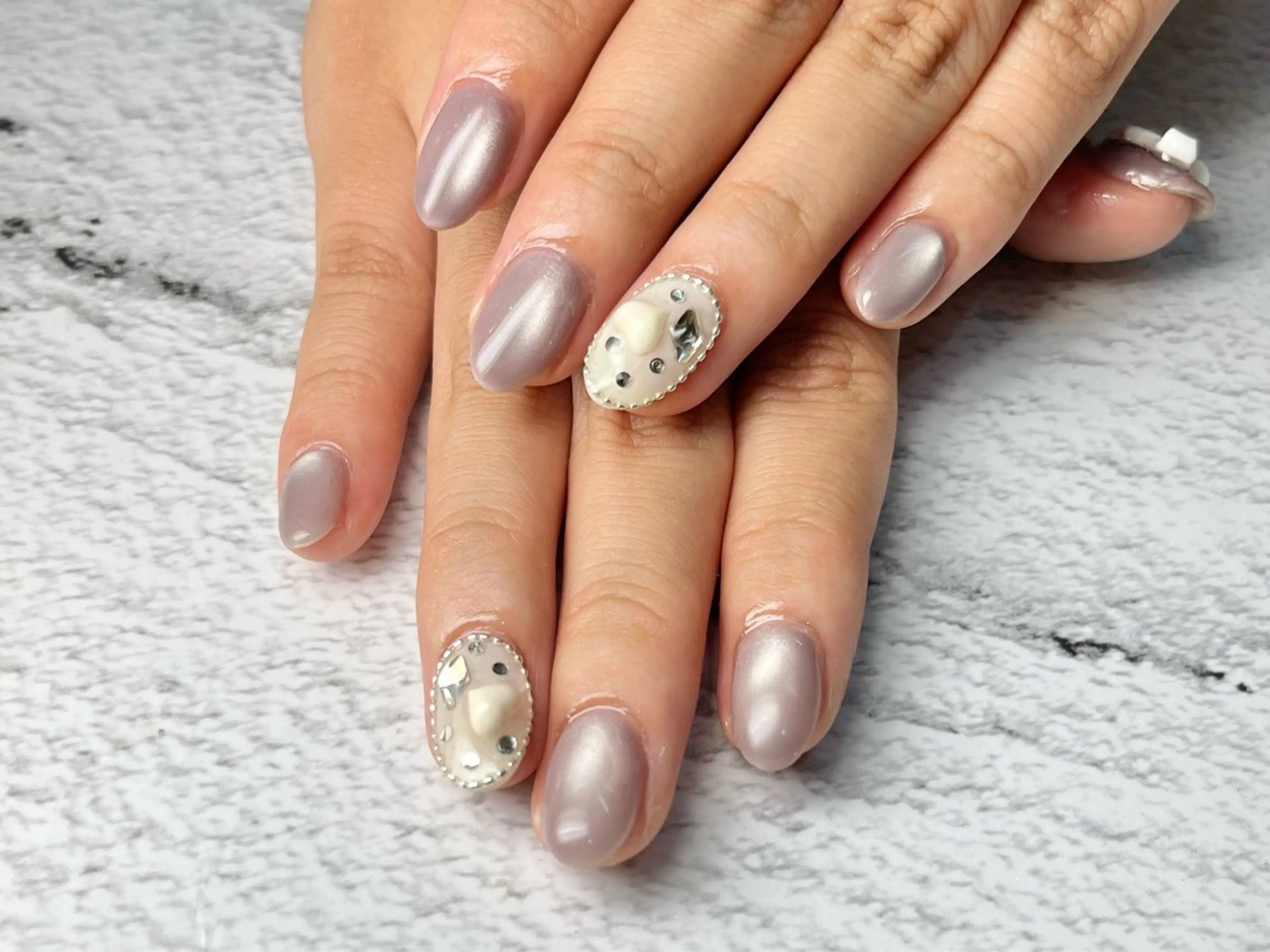 ネイル ハンドネイル Queen nail 北堀江 ASUKAのネイルデザイン