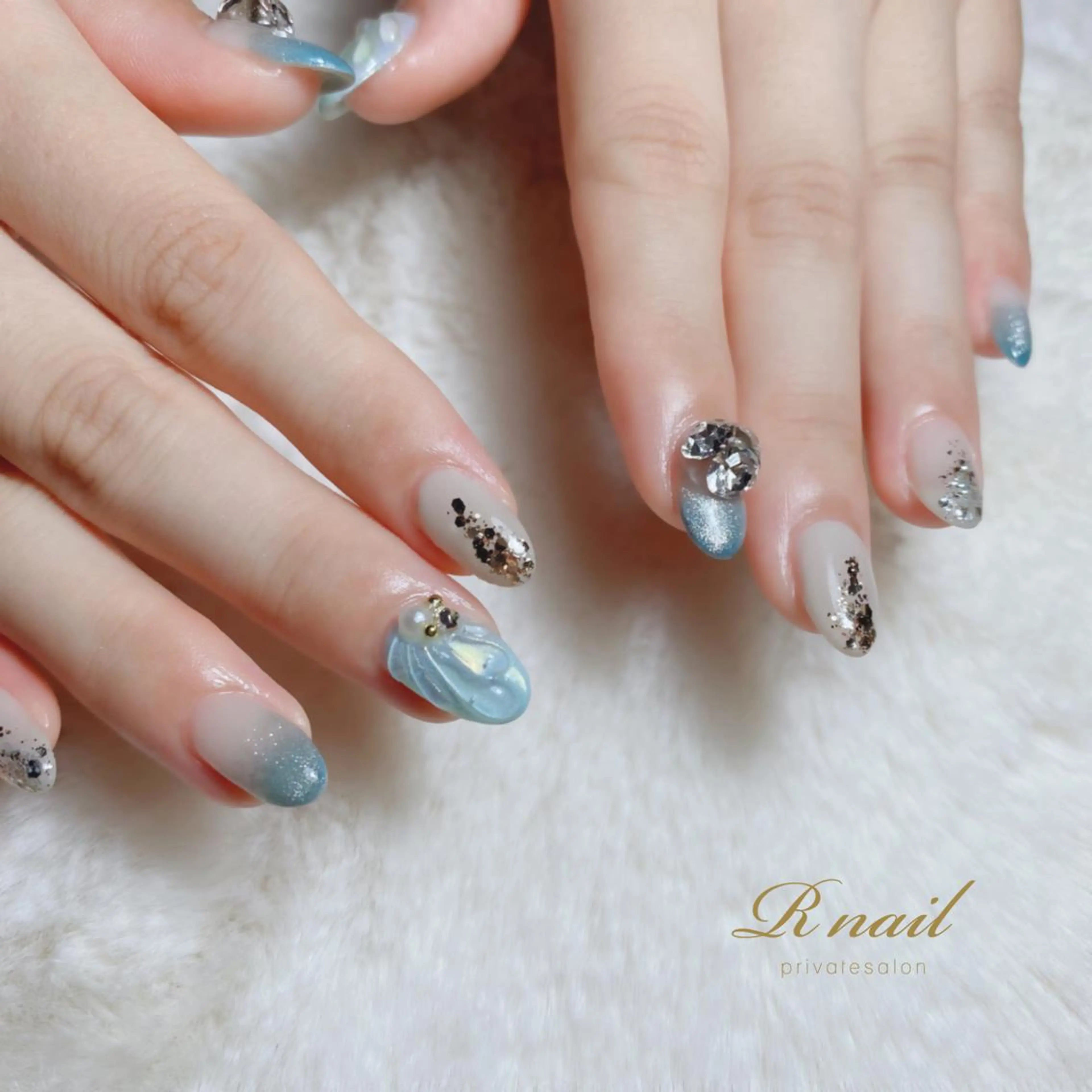 ネイル R nailのネイルデザイン