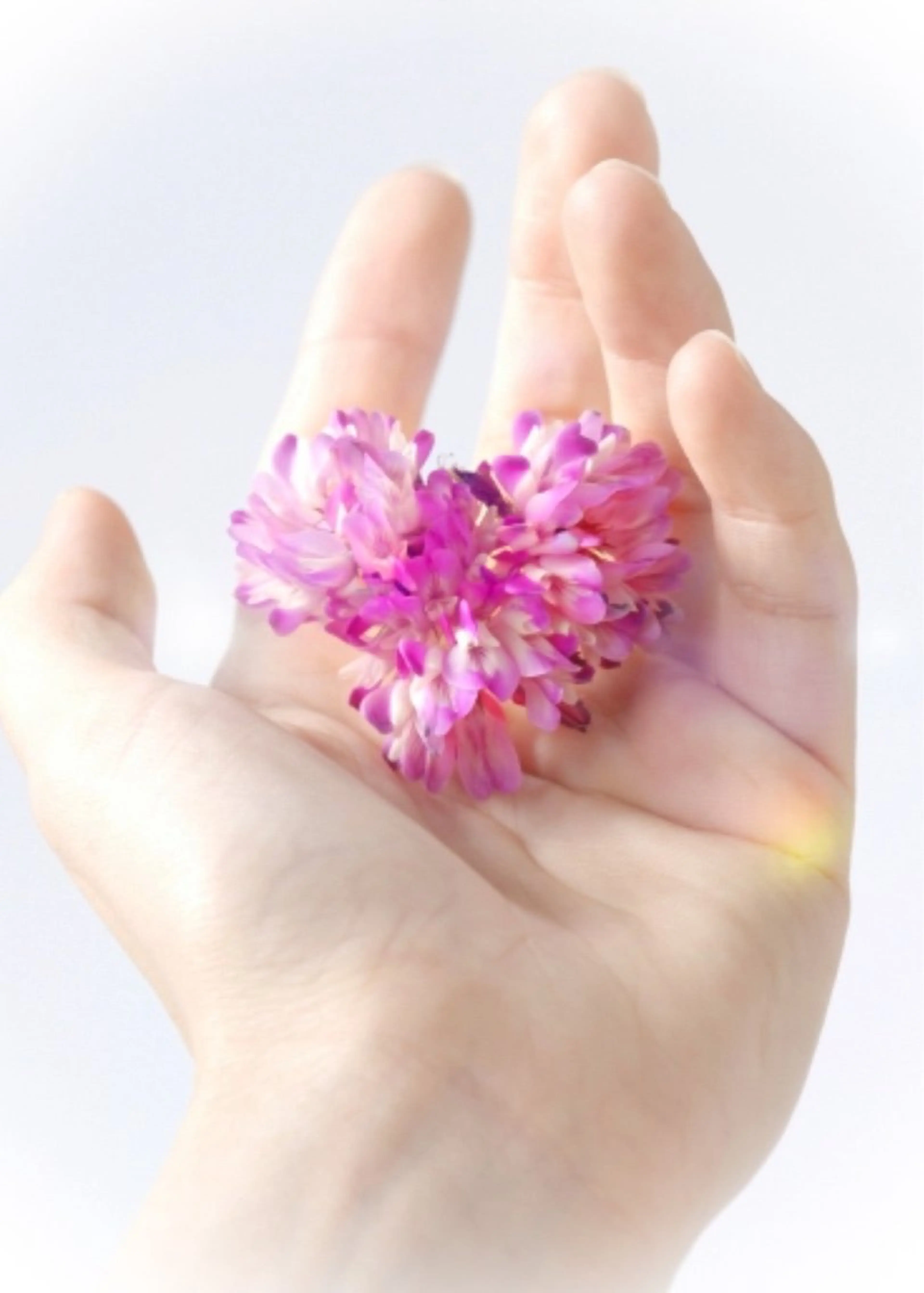 ハンドジェルオフ🌸自爪を大切にするオフをし、育爪ケアをし、自爪強化剤⭐️うる艶保湿仕上げします🌸の写真