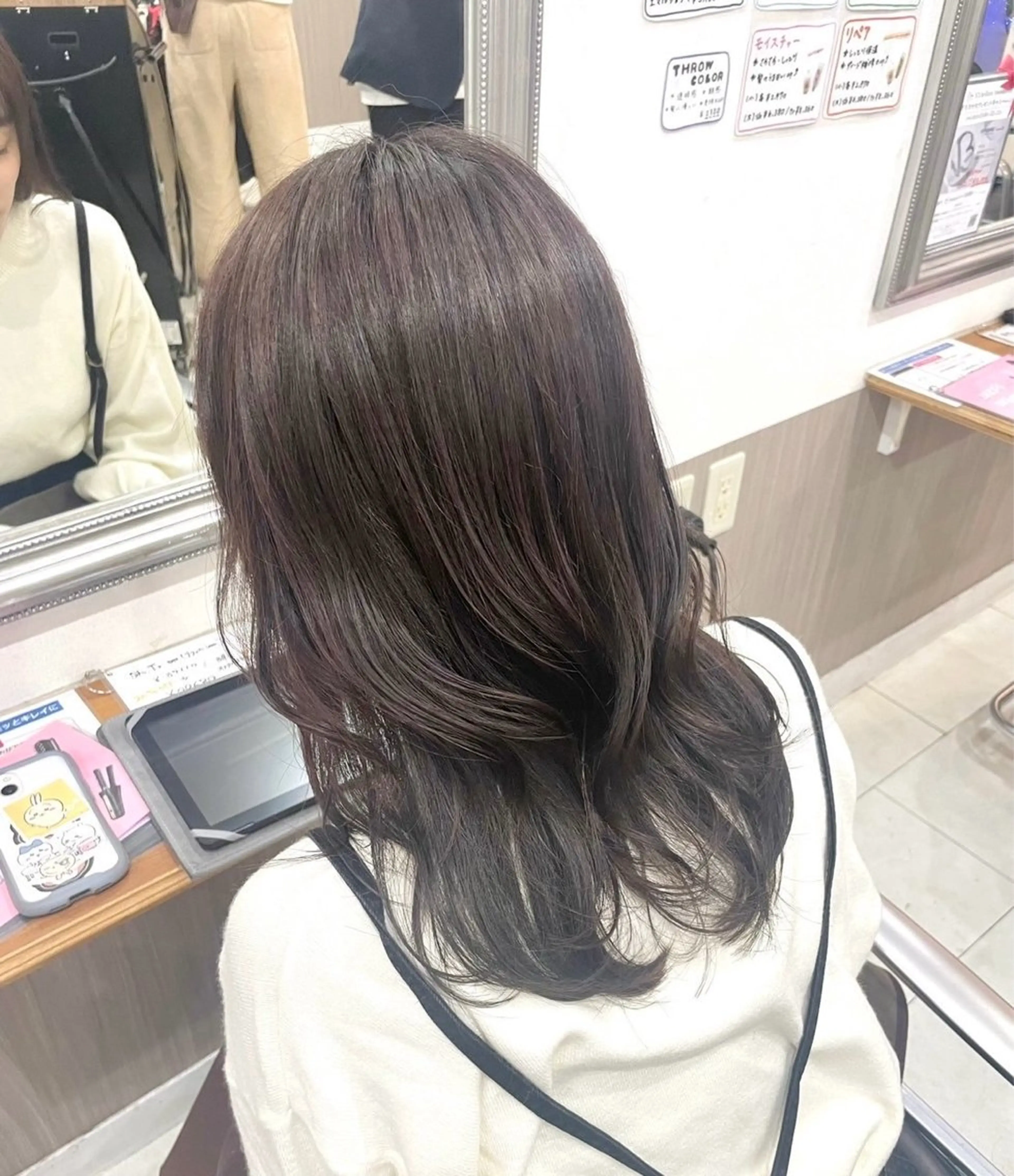 セミロング カラー ヘアカラー 堀川 希歩のヘアスタイル