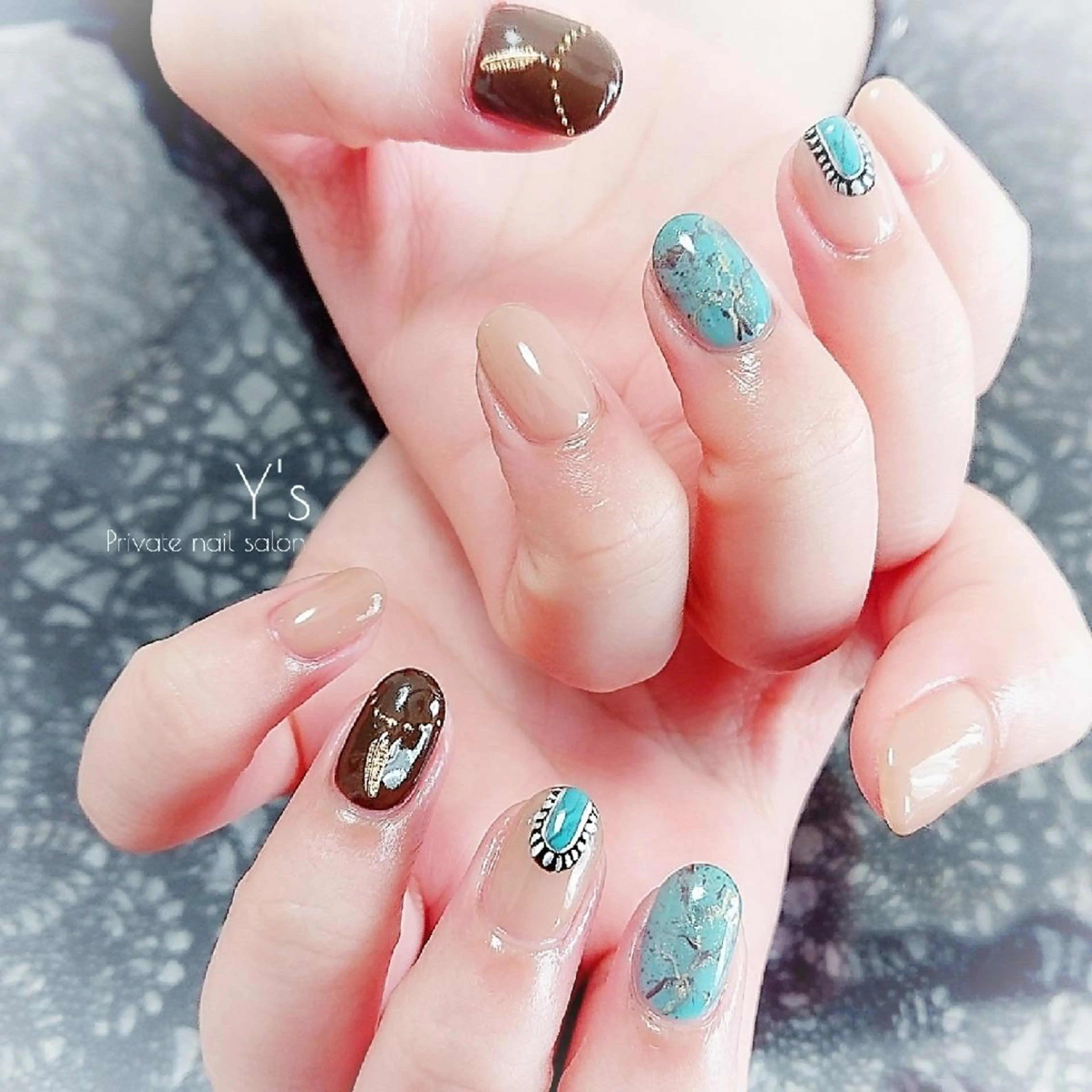 ネイル YUMI NAGAI  のネイルデザイン