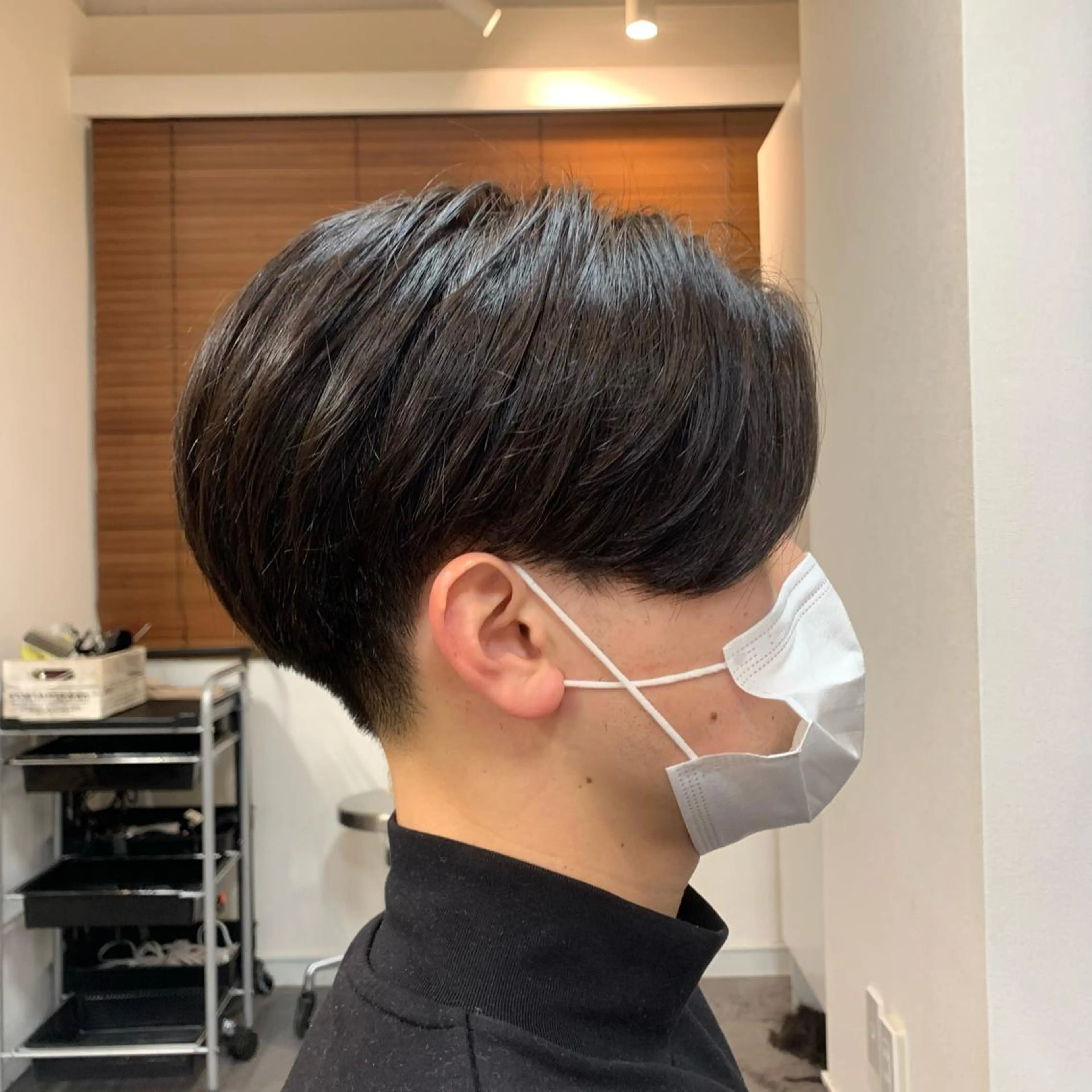 ショート パーマ メンズ センターパート 刈り上げ ニュアンスパーマ カット パーマ メンズ特化美容師/ 藤戸 椋のヘアスタイル