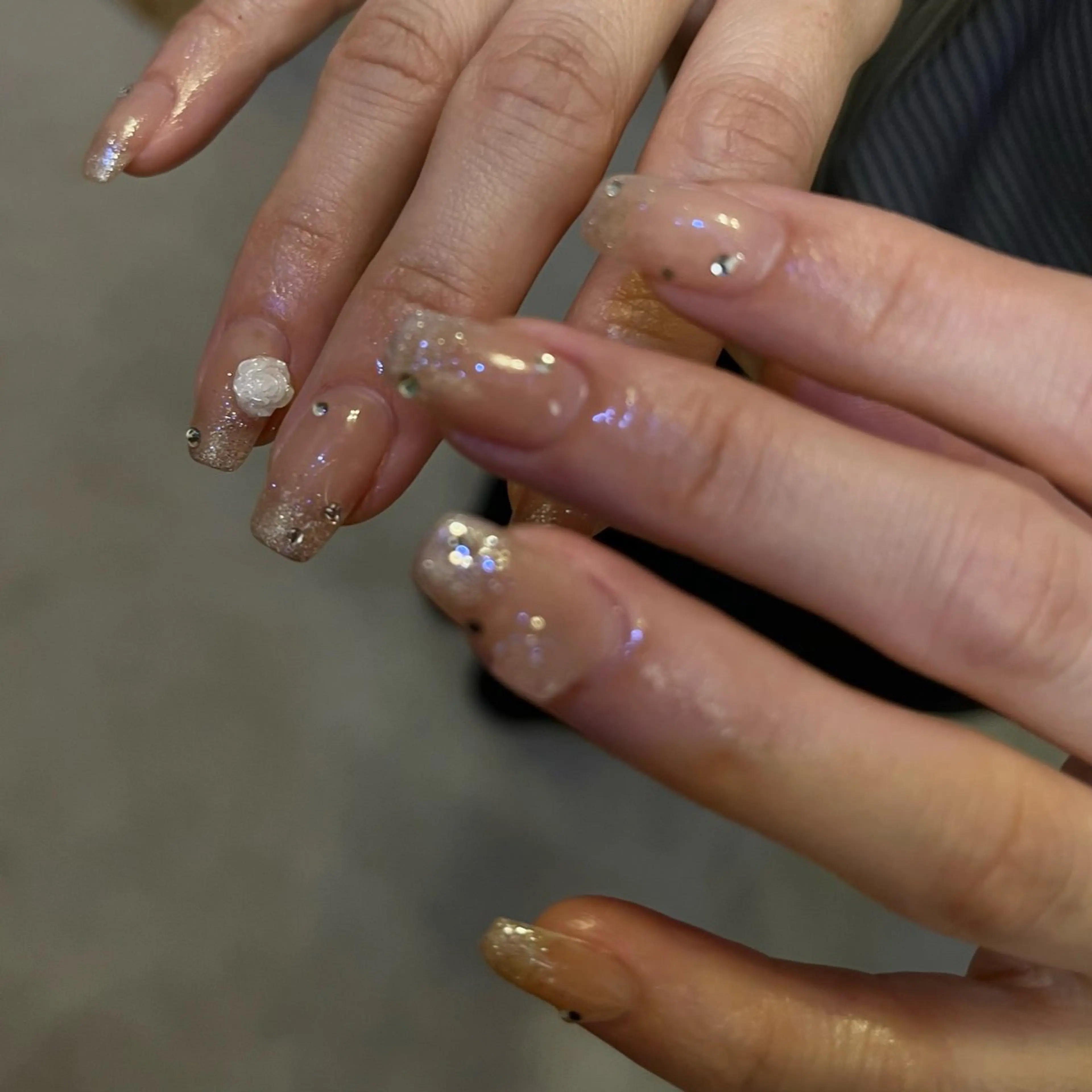 ネイル ハンドネイル aiu  ｱｲﾕｰ ちひろのネイルデザイン