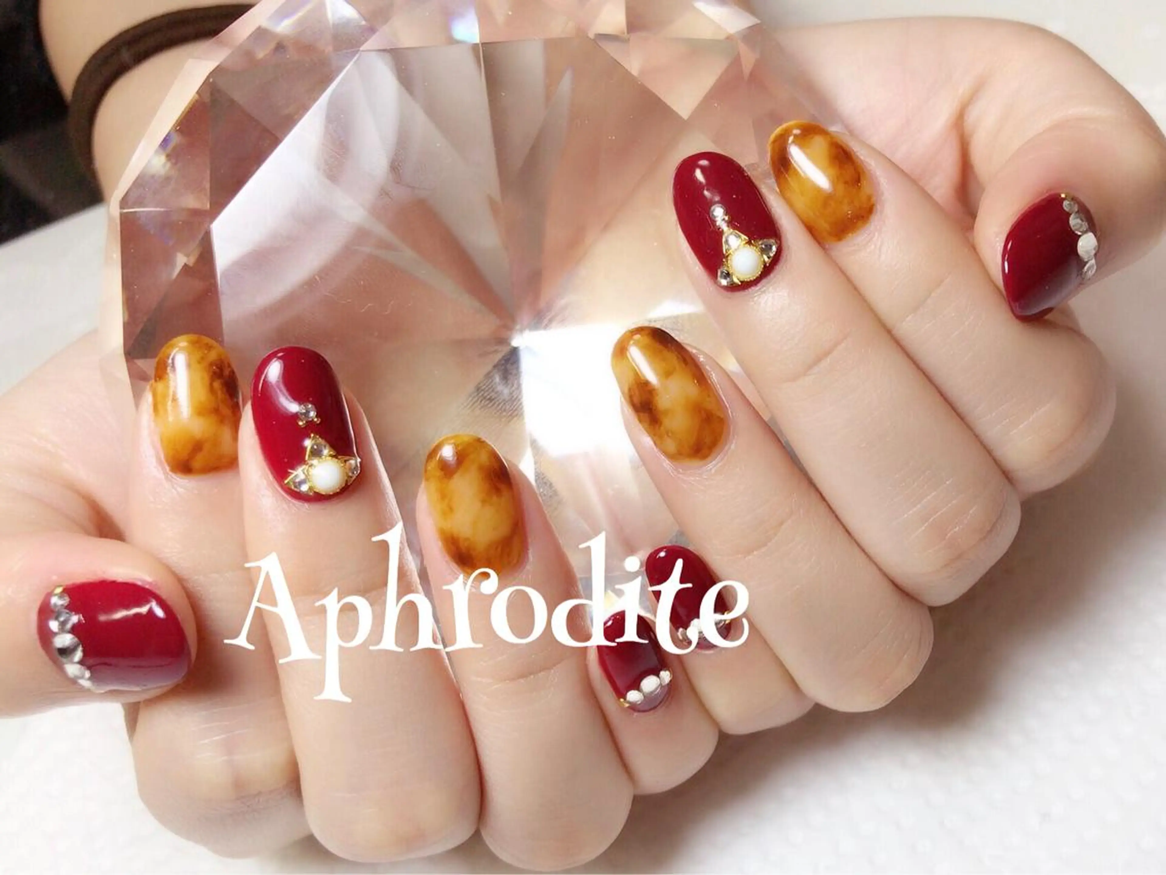 ネイル ジェルネイル Aphrodite パラジェル認定サロンのネイルデザイン