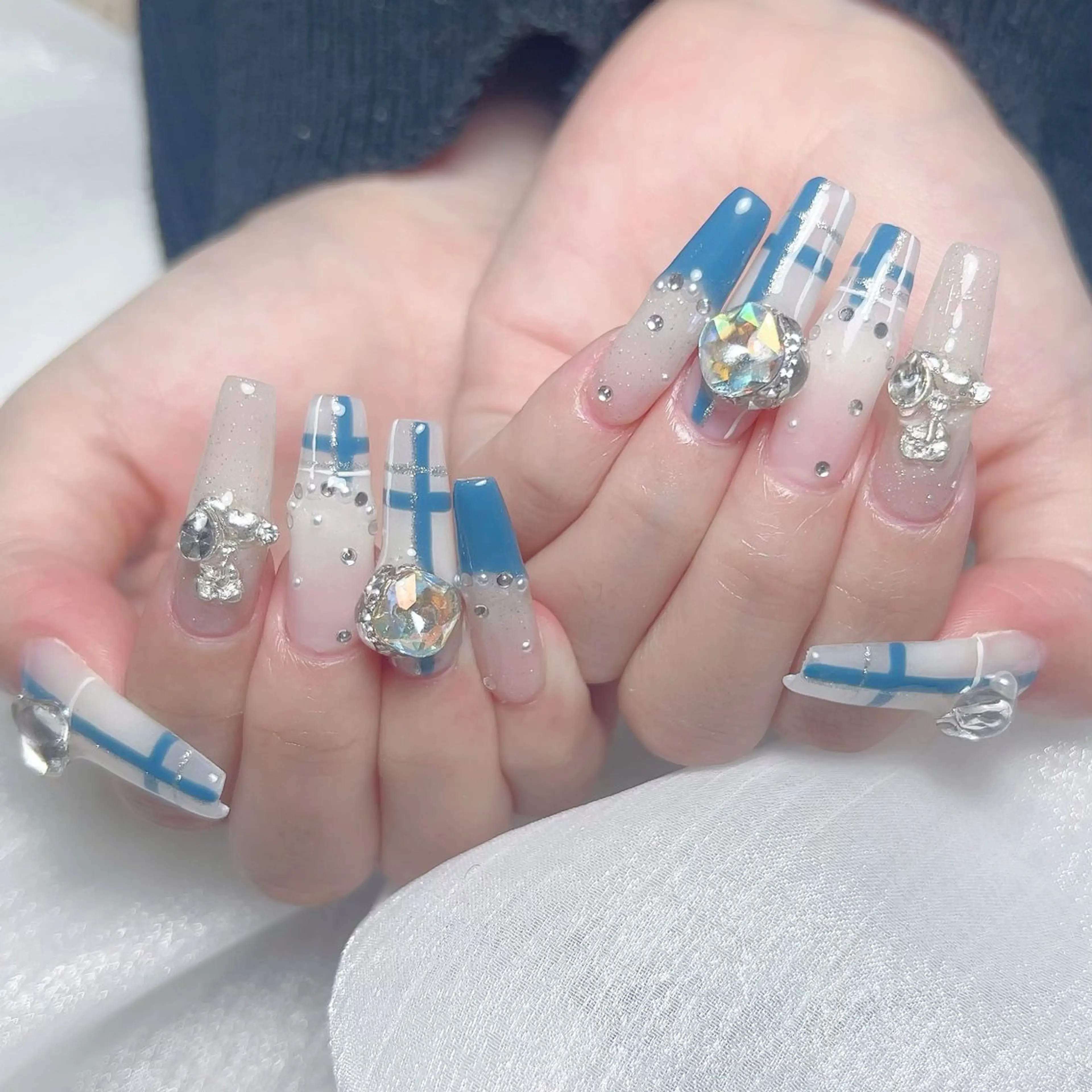 メンズ ネイル メンズ韓国風 アートネイル オーロラネイル ガーリー キラキラネイル ハンドネイル Nail salon 木にいるのネイルデザイン