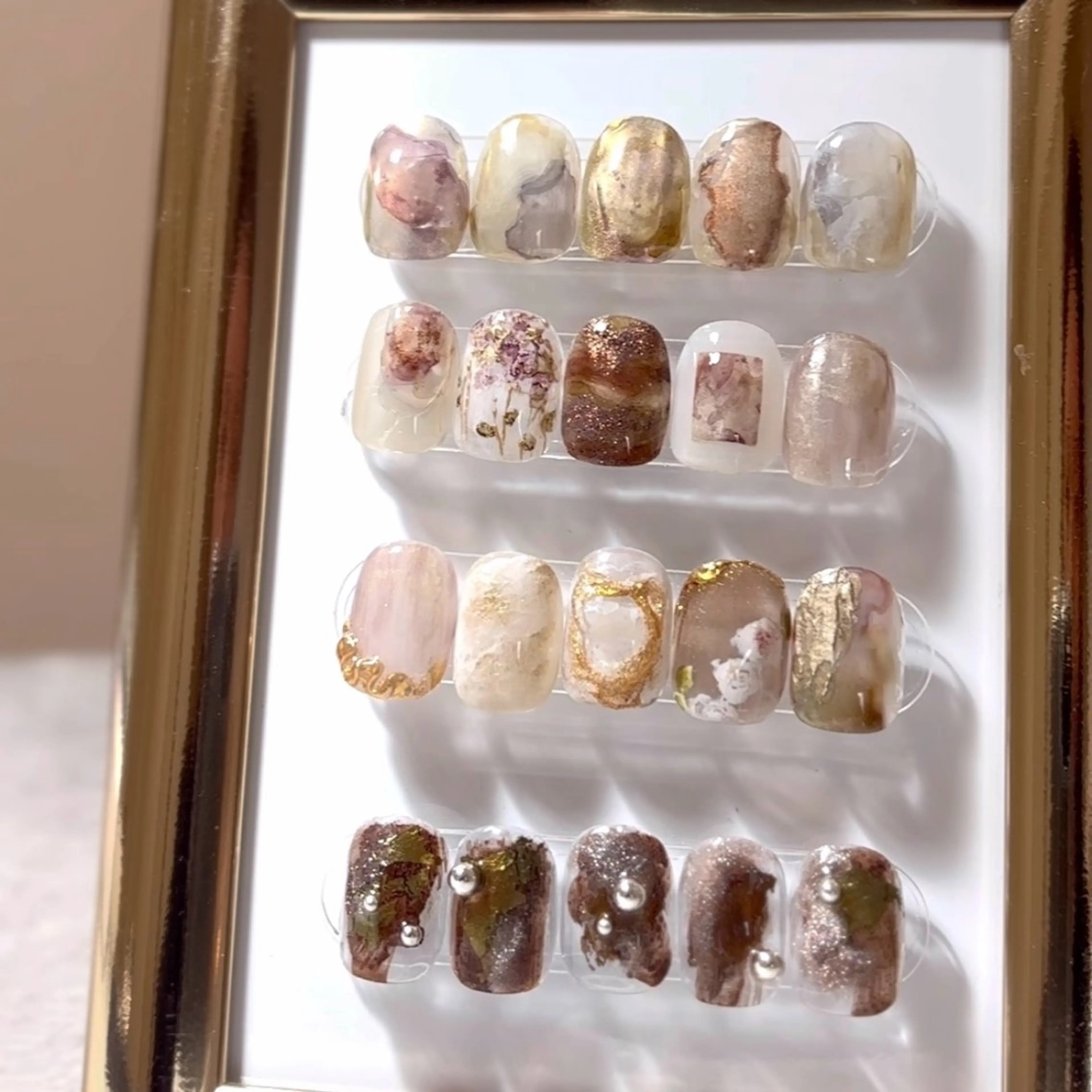 ネイル ハンドネイル Elio所属・Elio 国泰寺のネイルデザイン