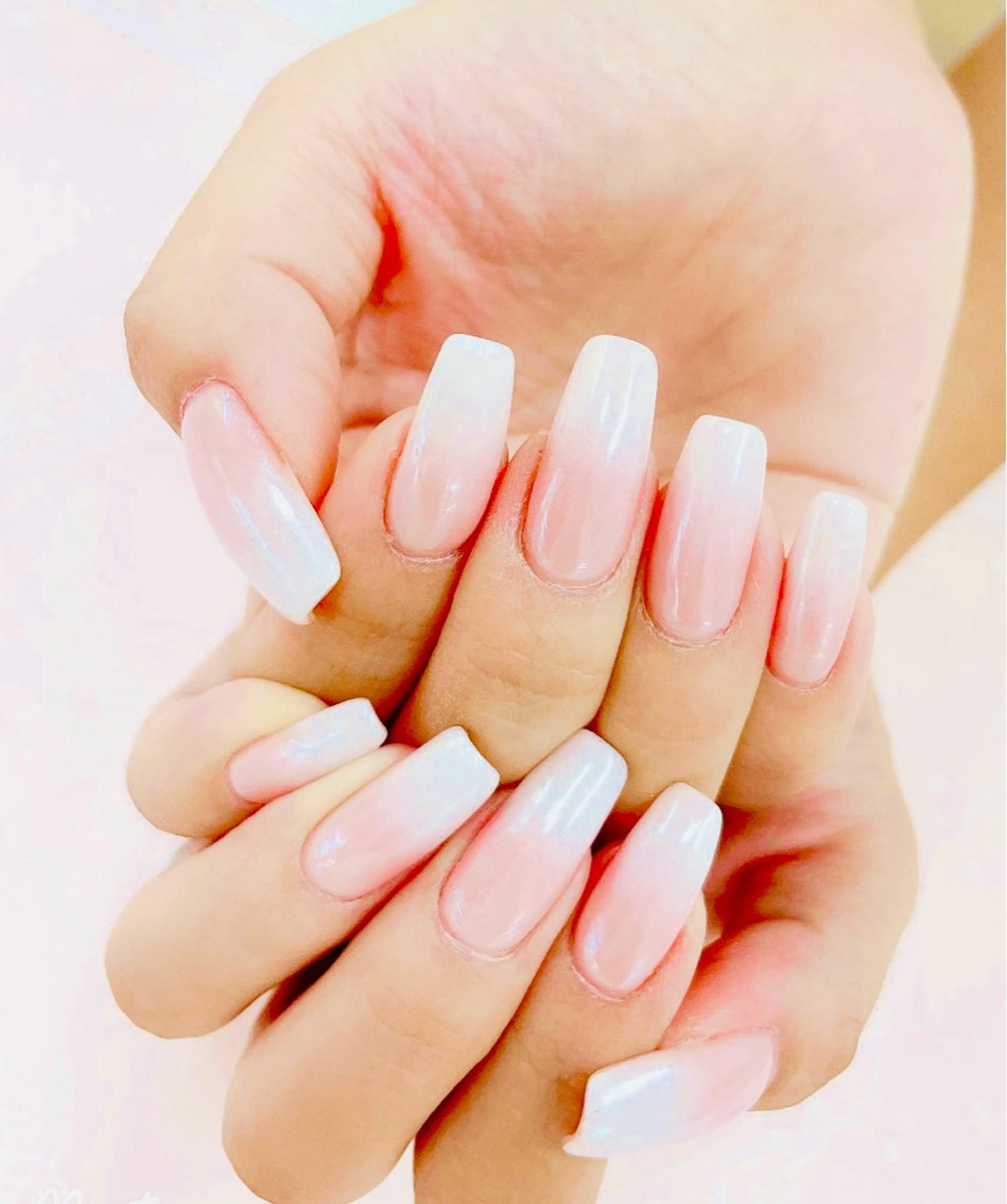 ネイル オーロラネイル ホワイト ハンドネイル Muse nail USUIのネイルデザイン