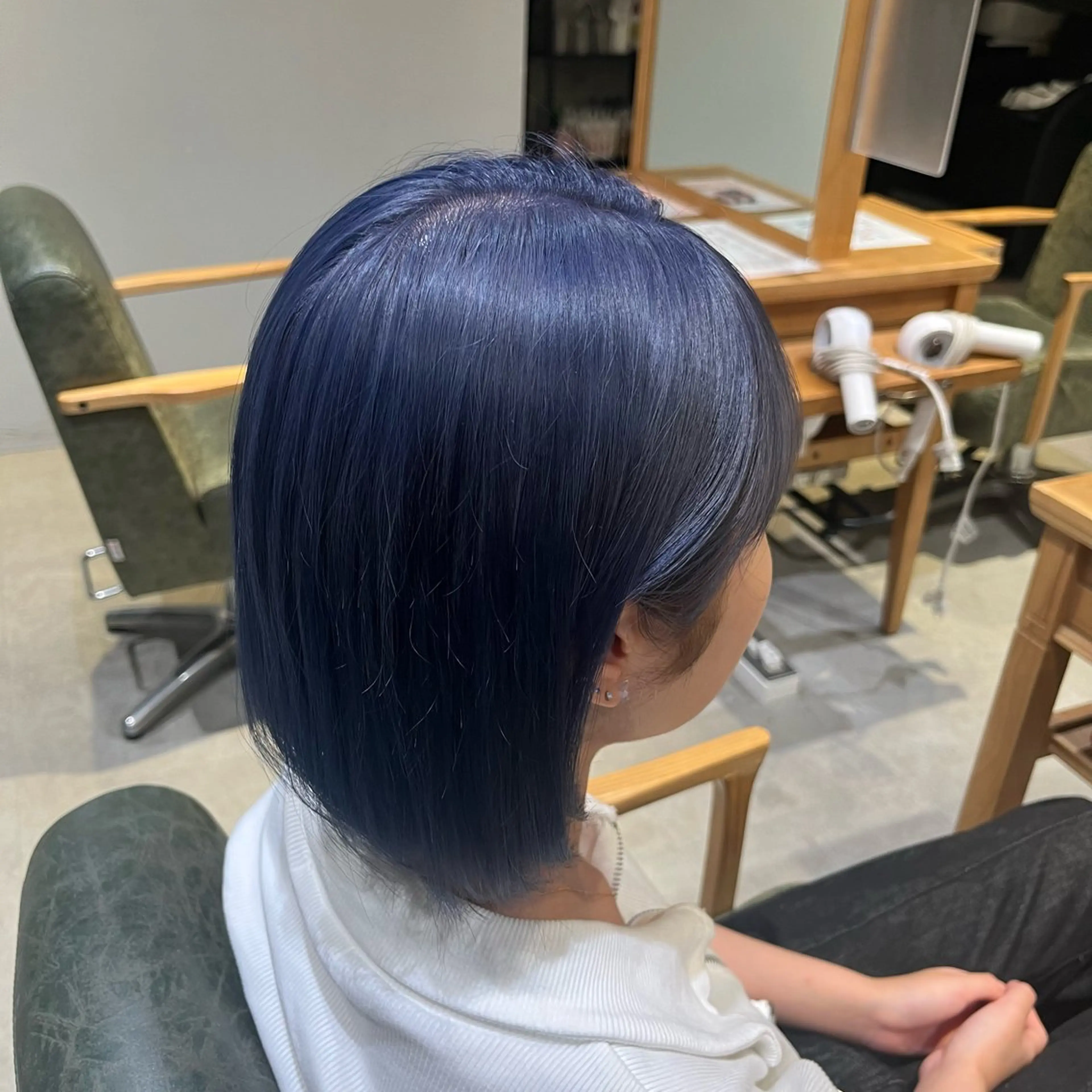 ショート カラー ヘアカラー 𝐚𝐨𝐢🩰/ 酸性ストレートのヘアスタイル