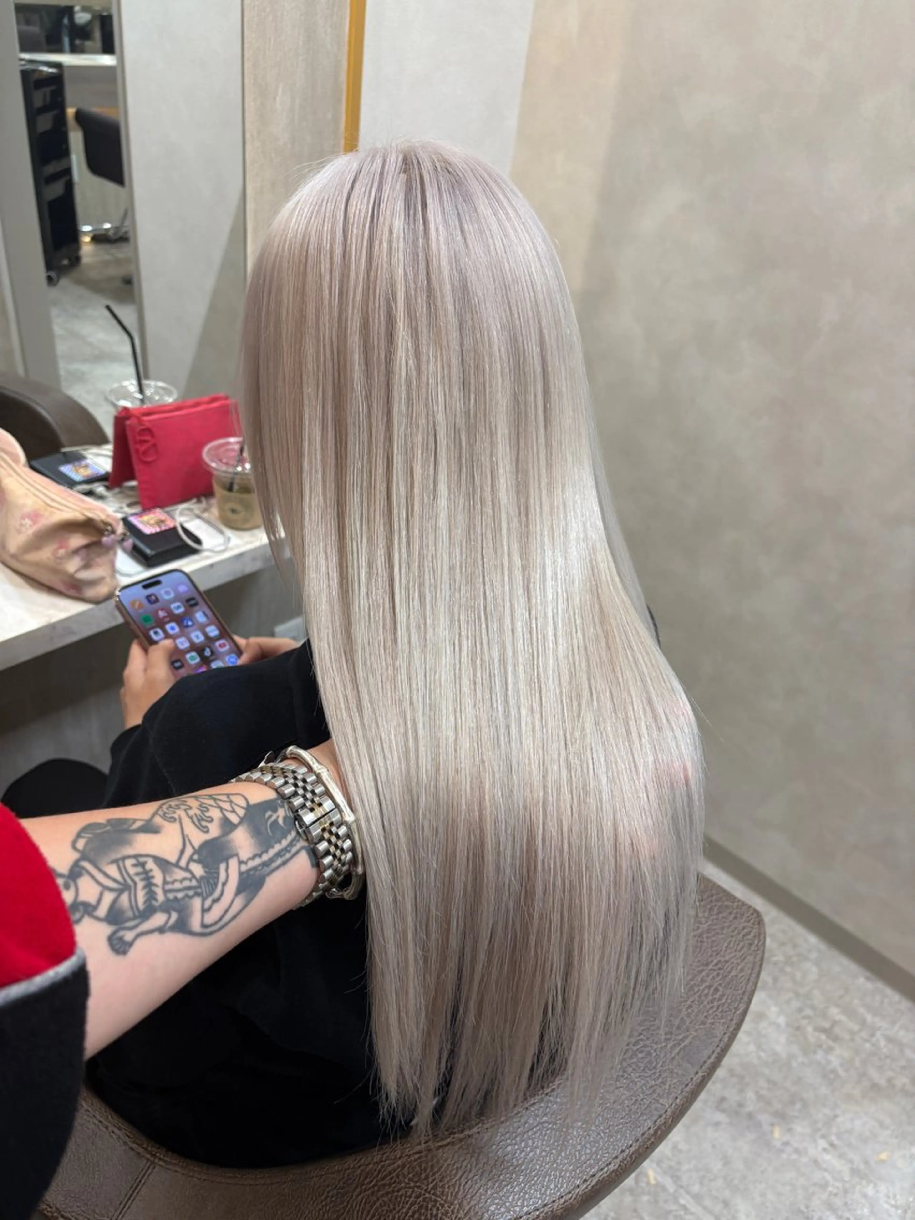 ロング カラー ブリーチ ブロンド ホワイトブロンド エクステ &so. アンドソー所属・バレイヤージュ/ 小泉じょうのヘアスタイル