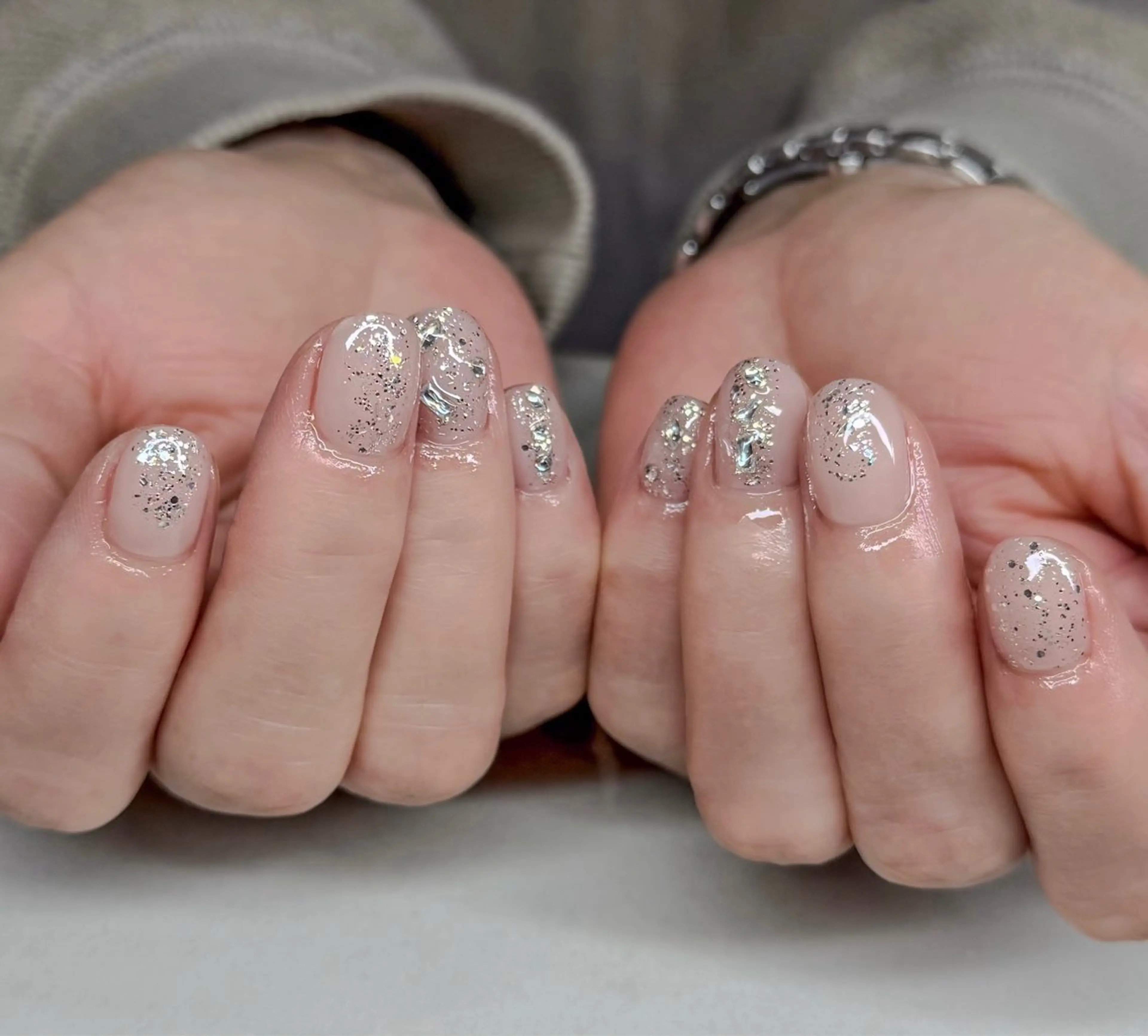 ネイル シンプルネイル num-fi Aiのネイルデザイン