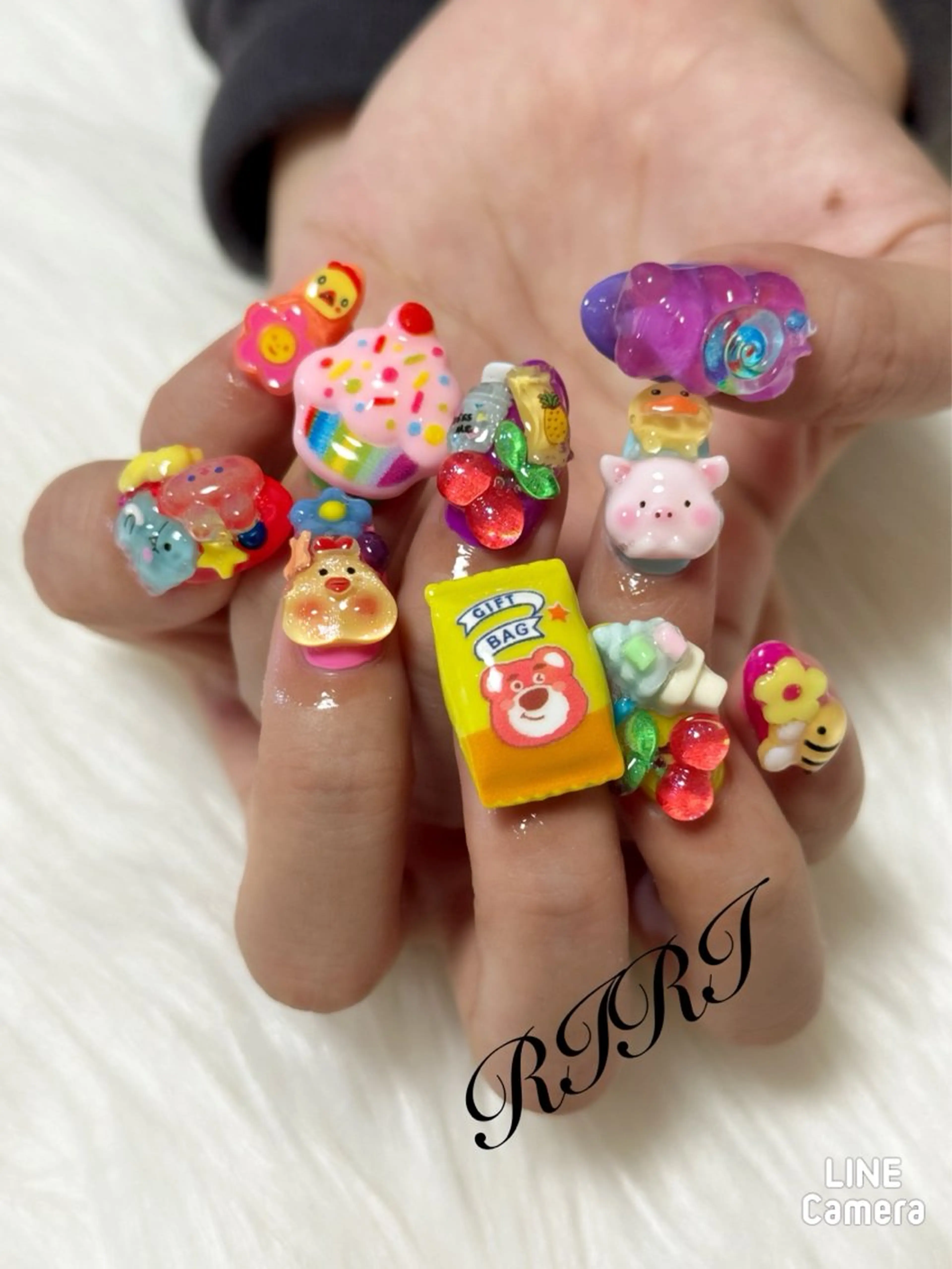 ネイル ハンドネイル riri オーナーのネイルデザイン