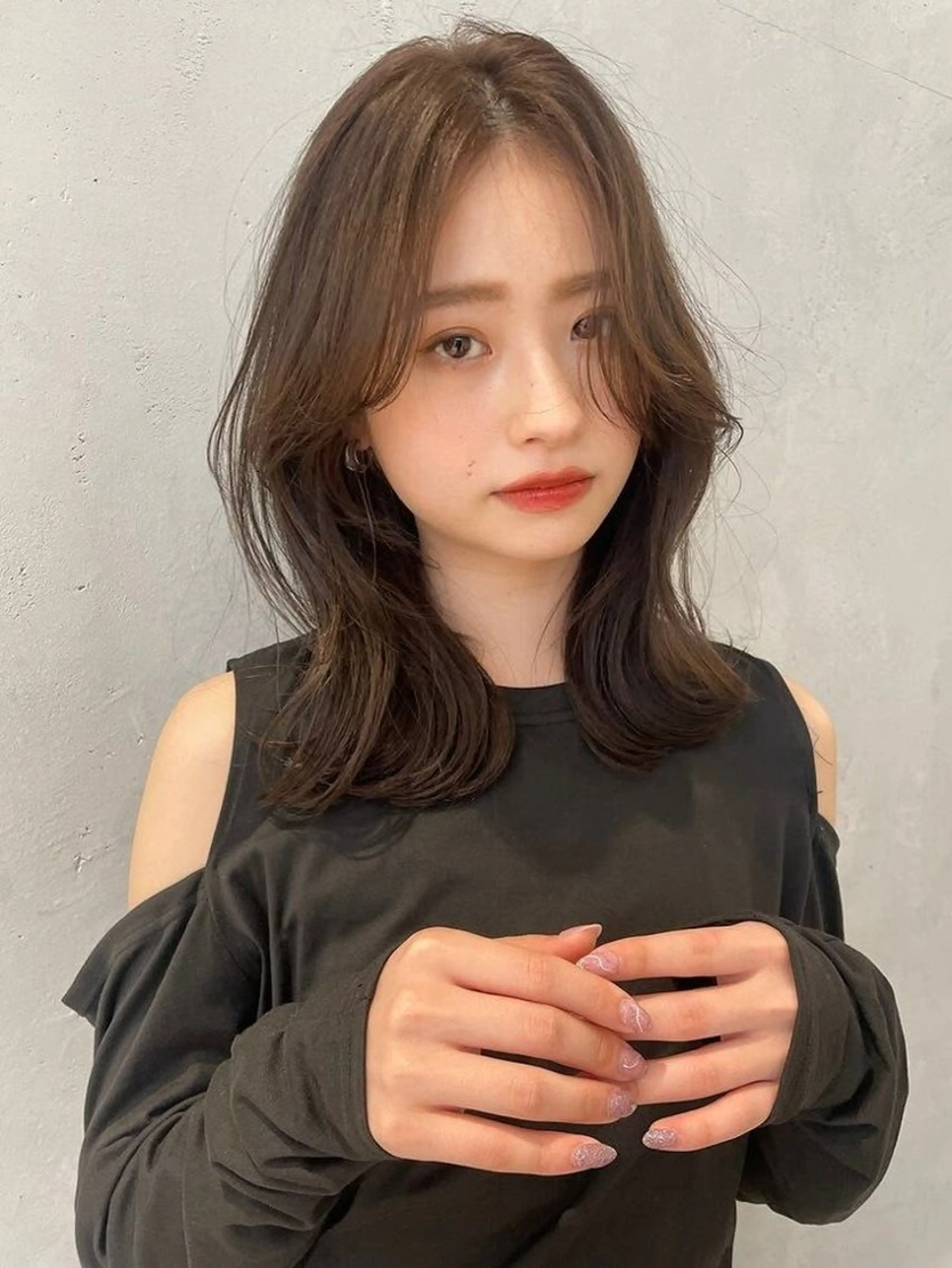 ミディアム 田中 秋水のヘアスタイル